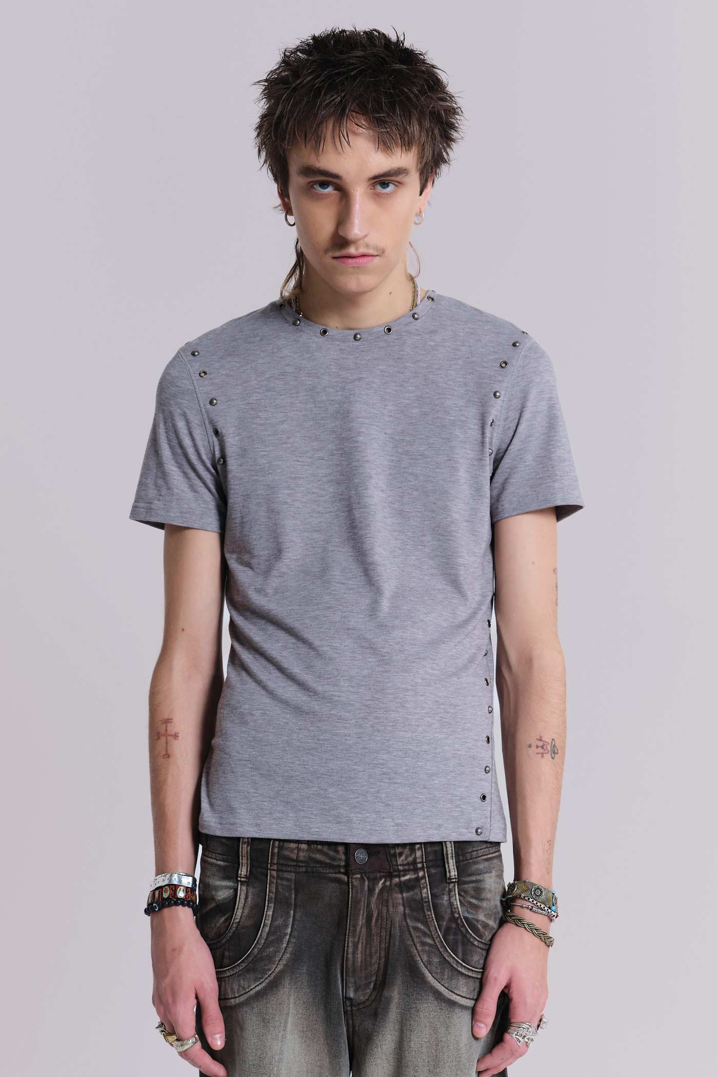 JADED LONDON スタッズ Grey Mist Tシャツ 半袖 送料込み Studded Grey Mist T-Shirt | Jaded London | Clothing