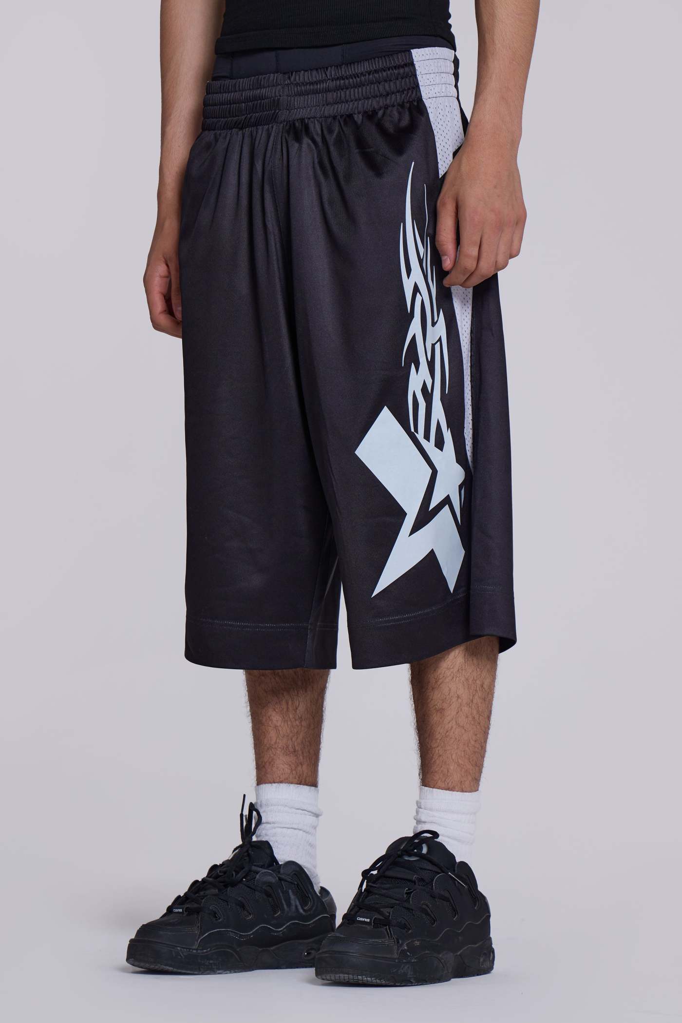 Jaded London Asteroid Shortsバスケットボールパンツ Jaded London Black Asteroid Basketball Shorts | Urban