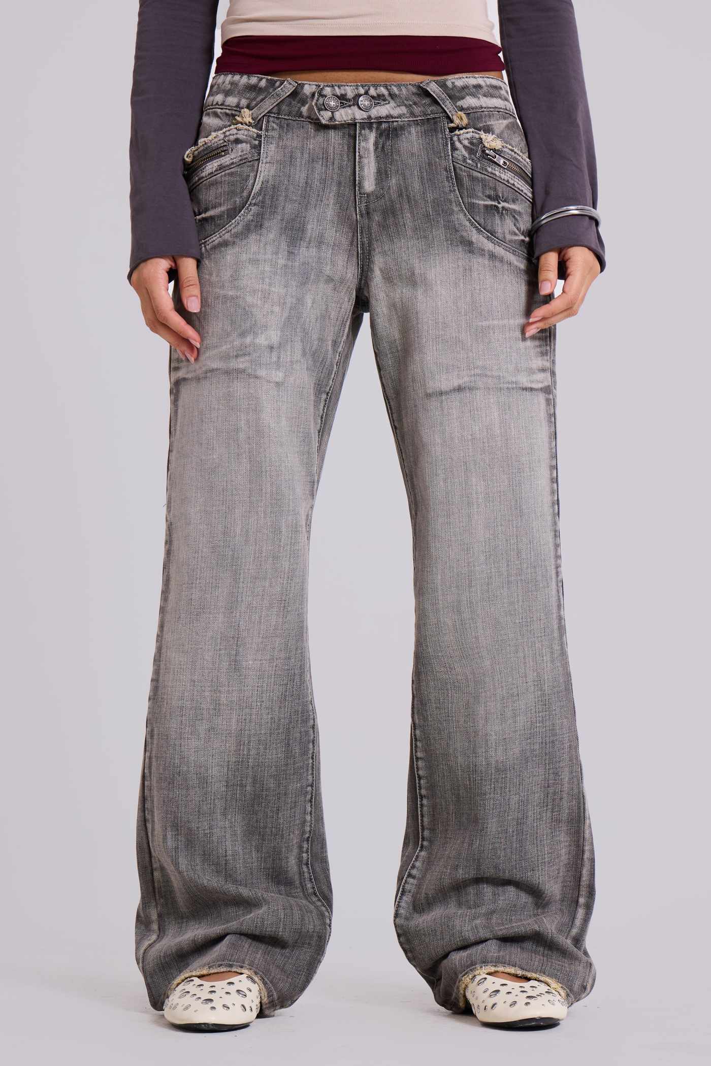 Hunter Loose Straight Leg Jeans in Grey Wash
