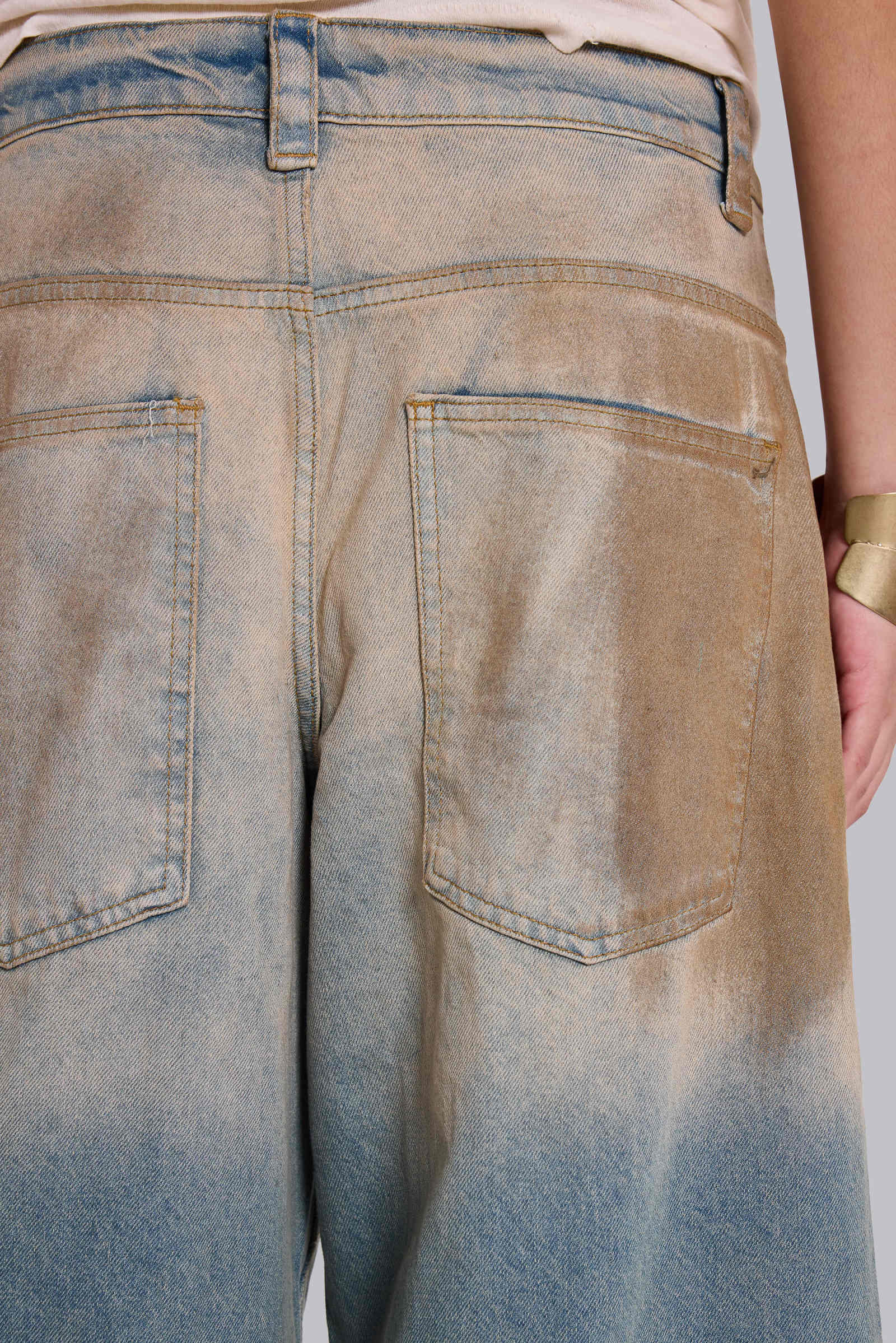 Mud Wash Colossus Jeans