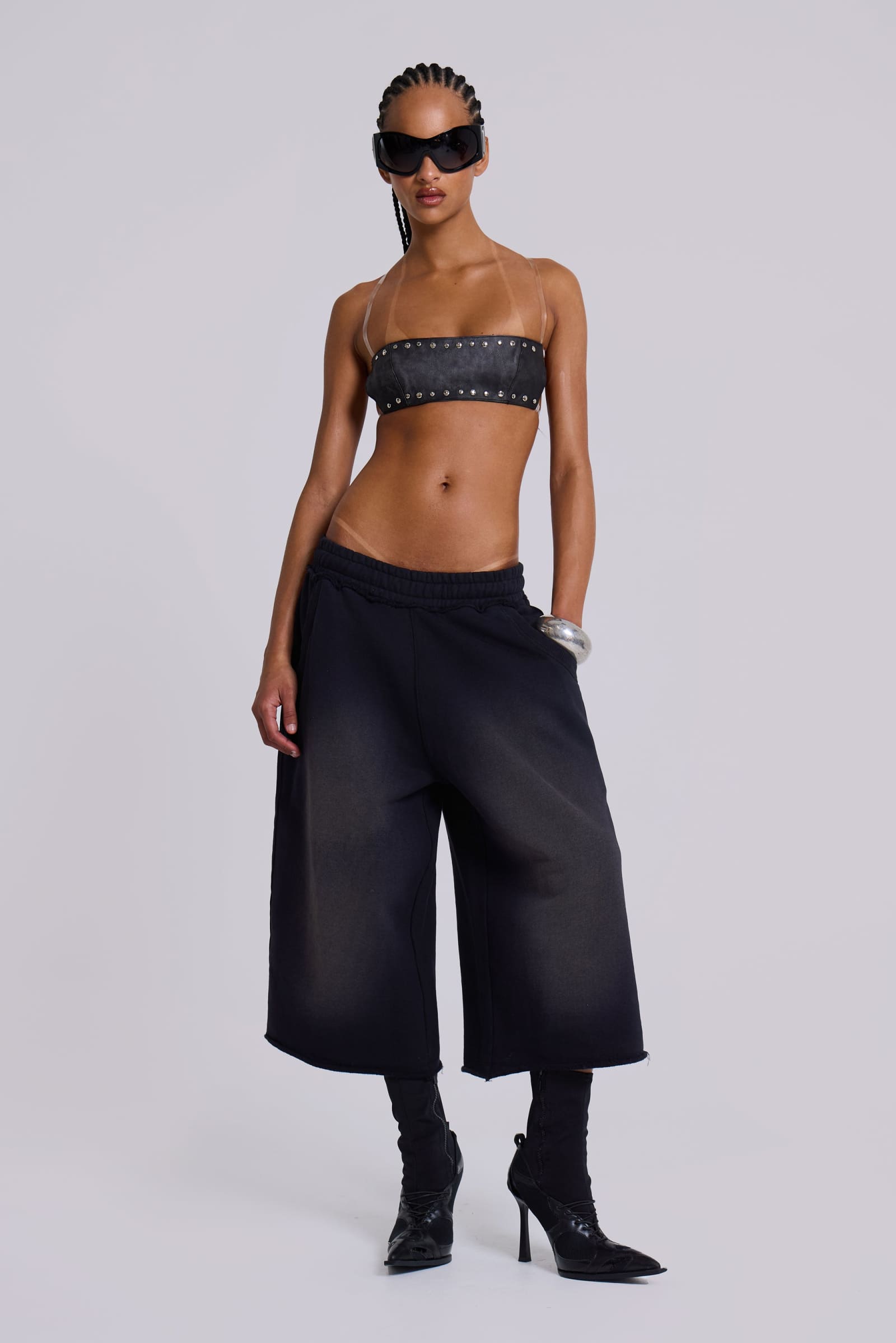 Monster 3/4 Washed Black Shorts