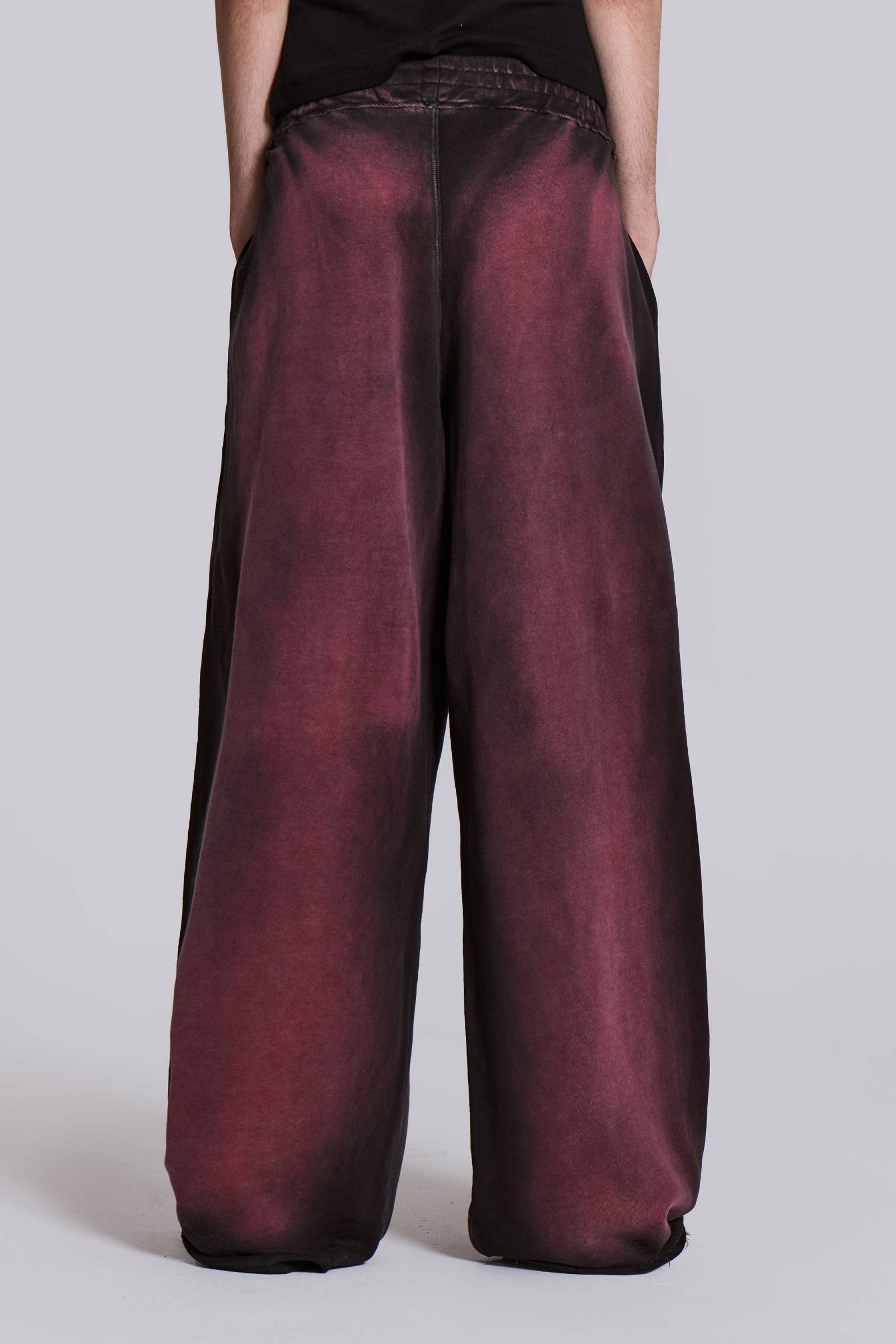 【半額】 Shop Deep Red Fade Monster Joggers | Jaded London | Clothing パンツ