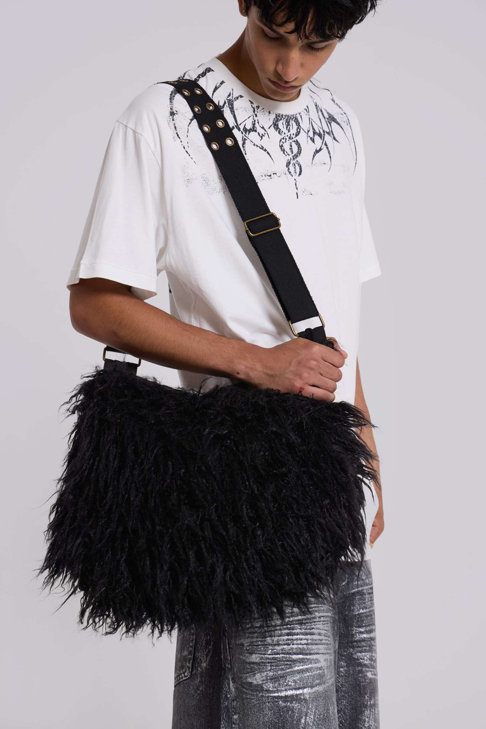 再入荷のおすすめ最新情報 Jaded | Bag Sling Fur Faux Blackout London Clothing | バッグ