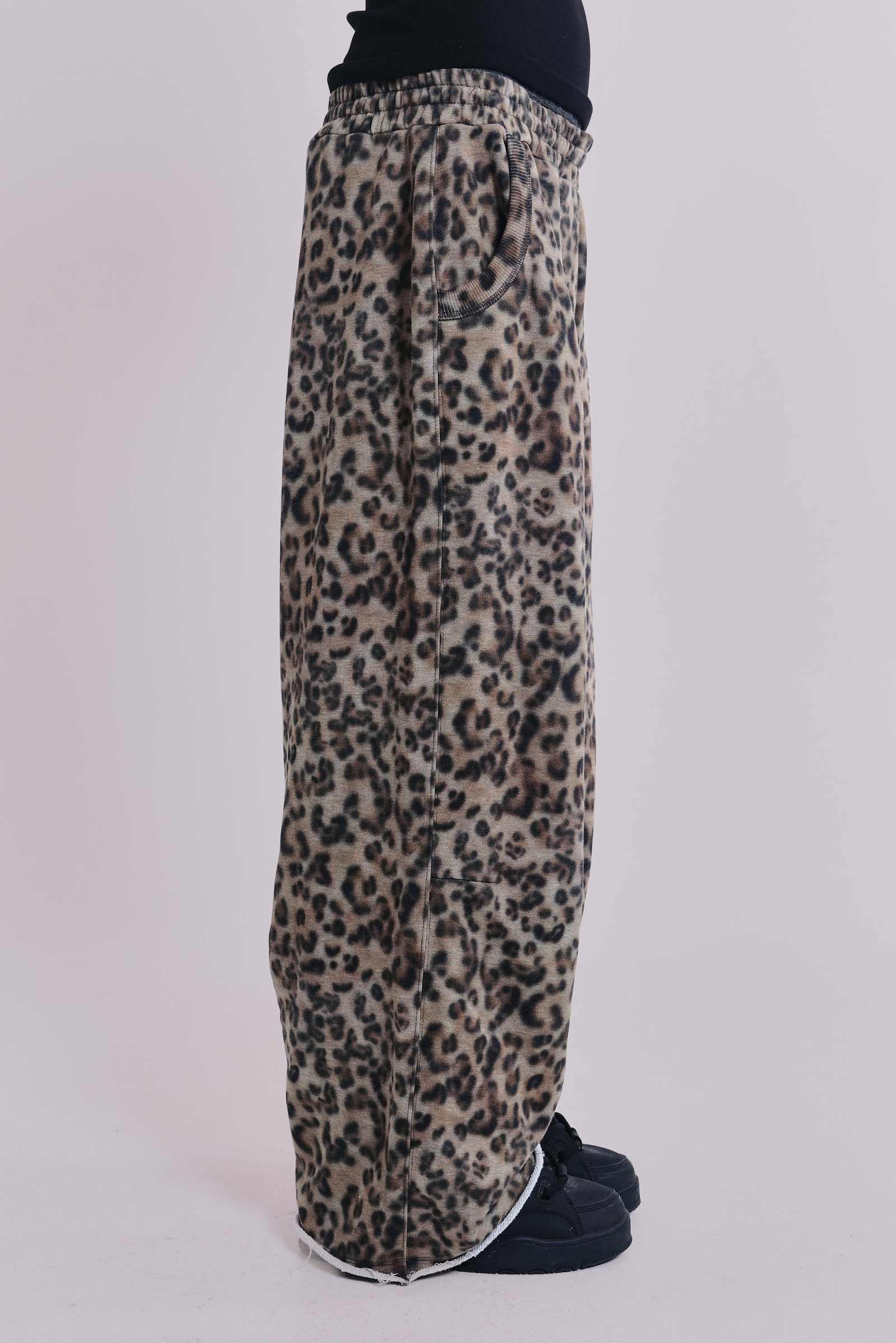 Airbrush Leopard Monster Joggers