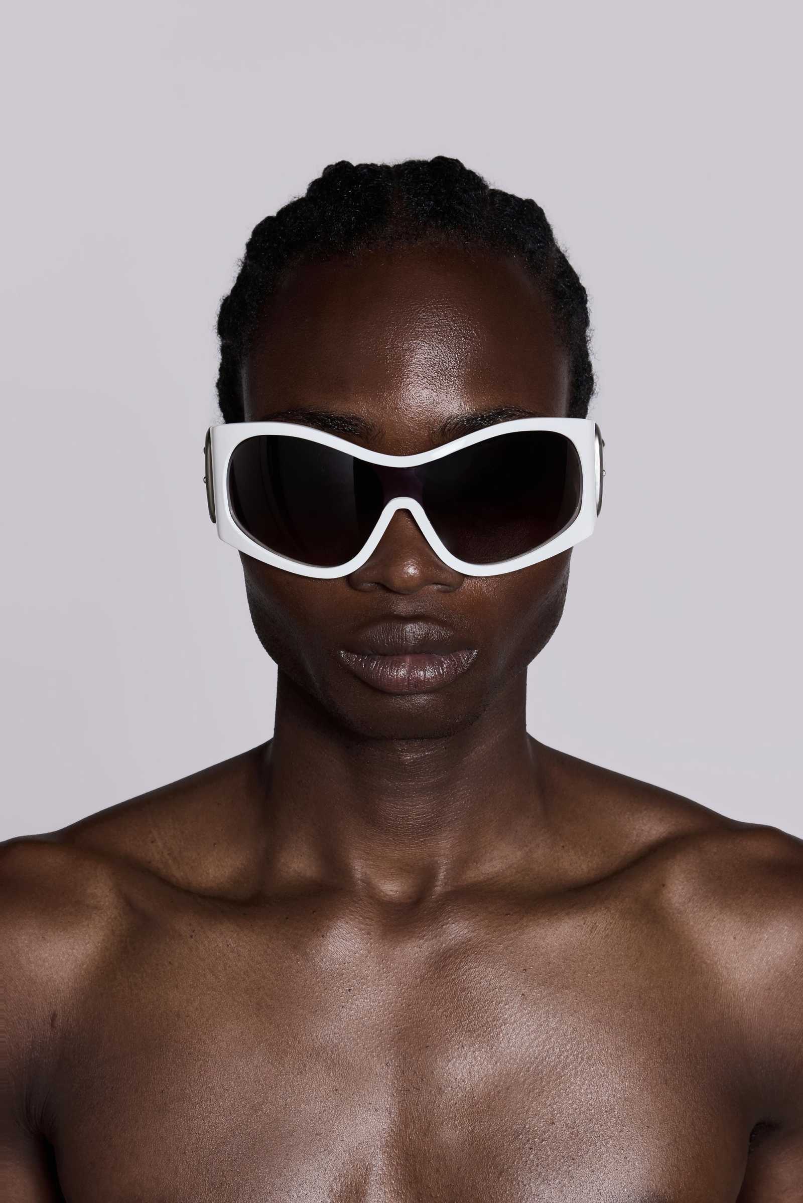Alva Sunglasses in White
