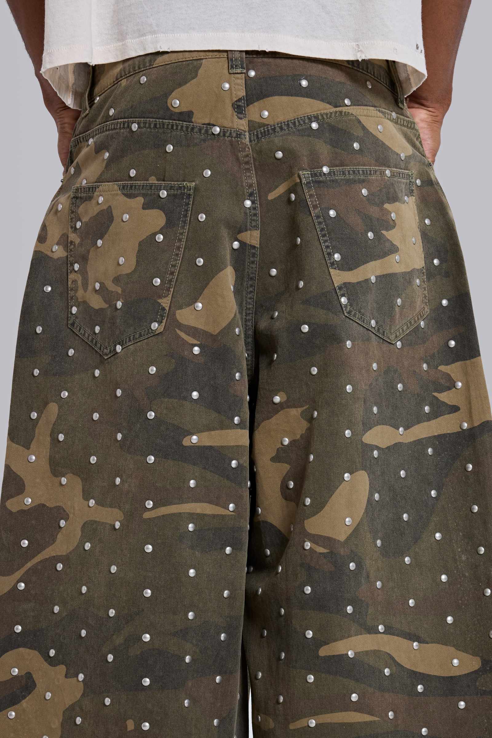 Stud Camo XL Colossus
