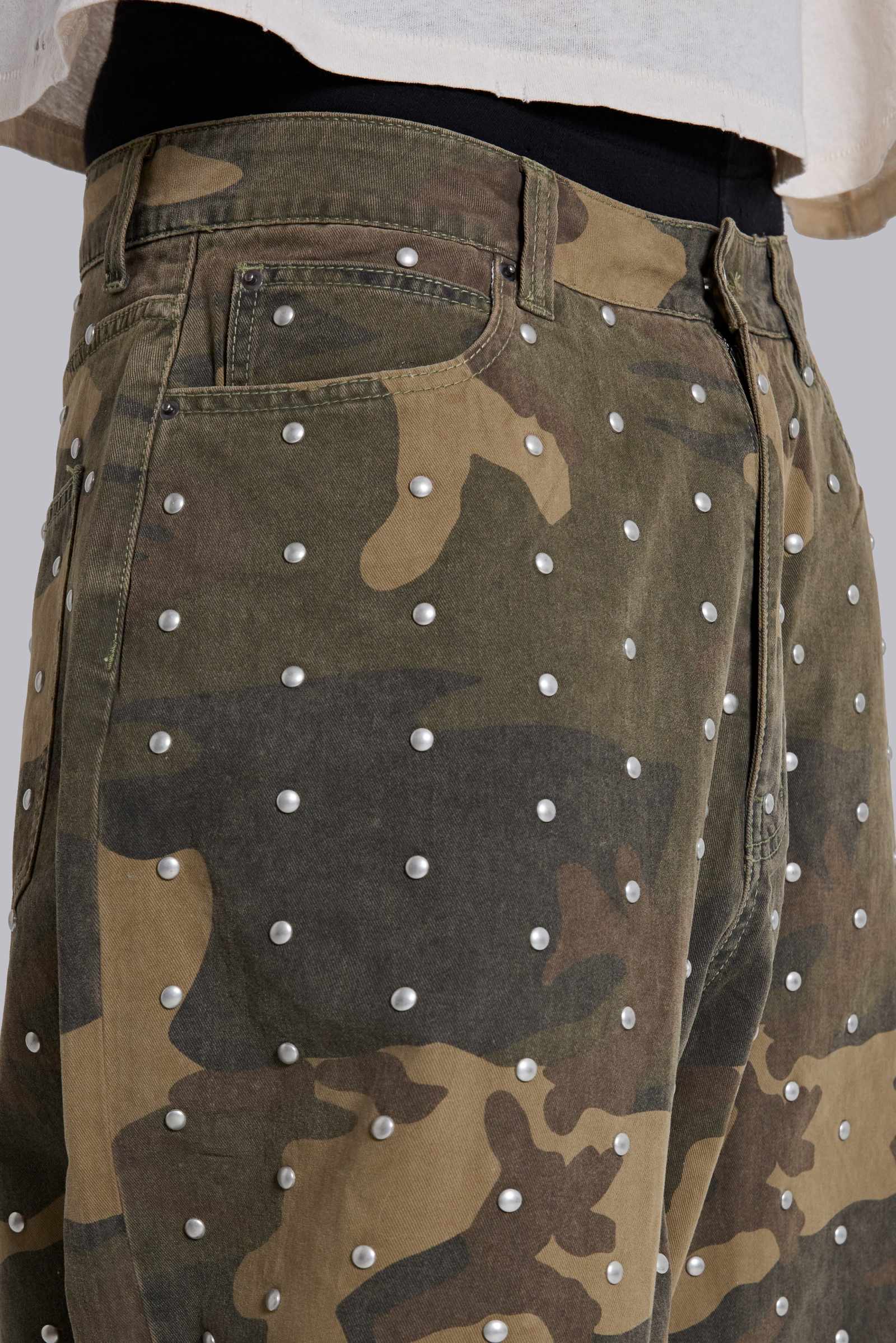 Stud Camo XL Colossus