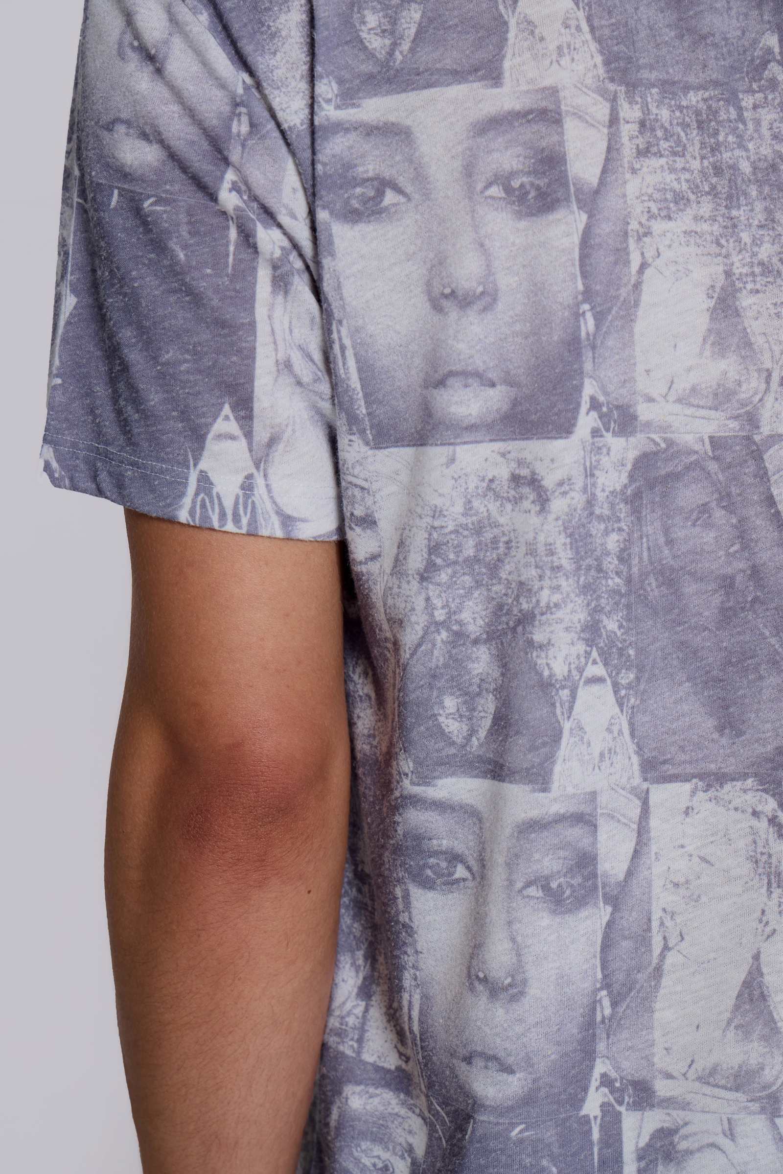 JADED LONDON Mugshot Tシャツ 半袖 Dusty Grey 送料込み Mugshot T-Shirt | Jaded London | Clothing