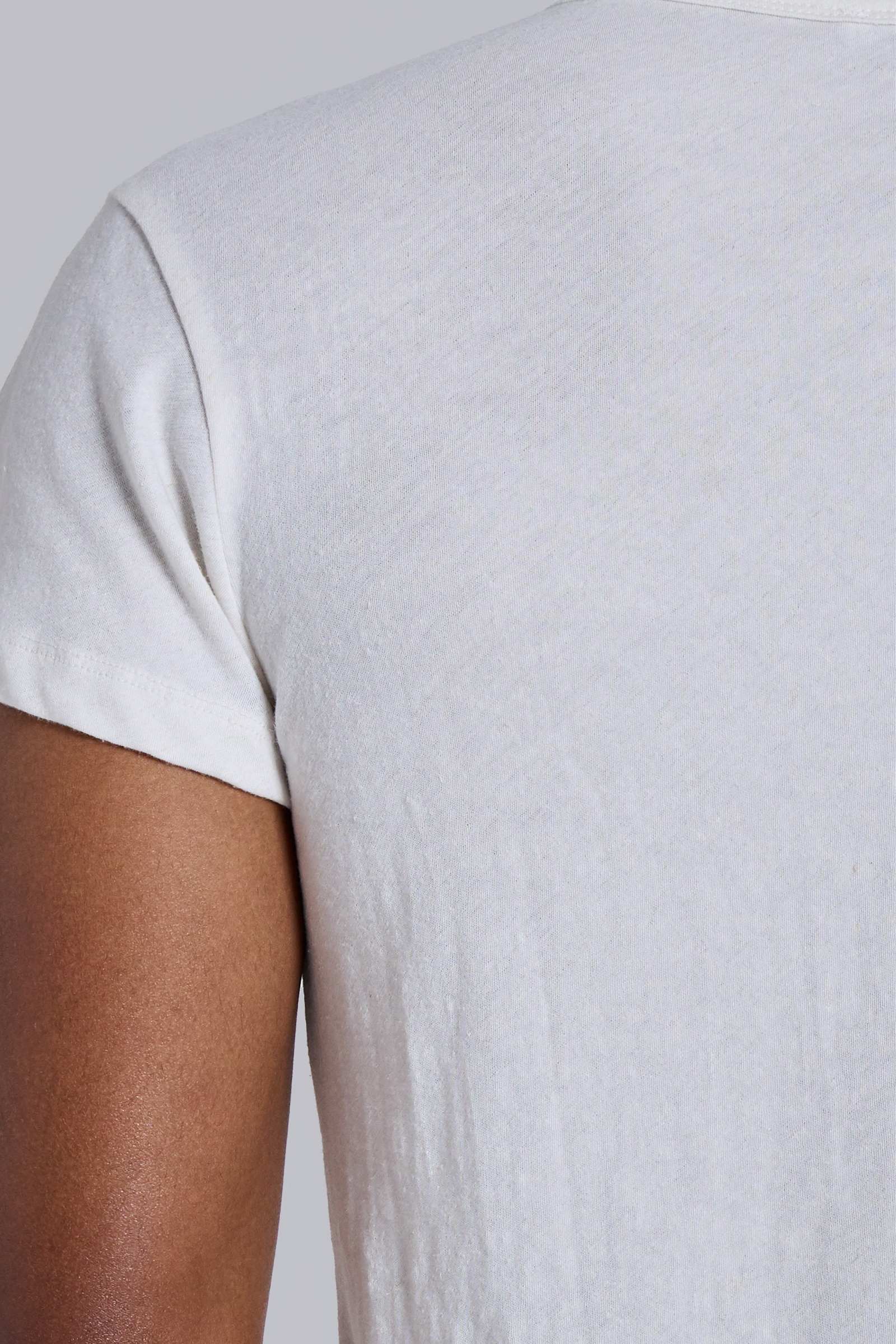 SS TEXTURED HENLEY ECRU