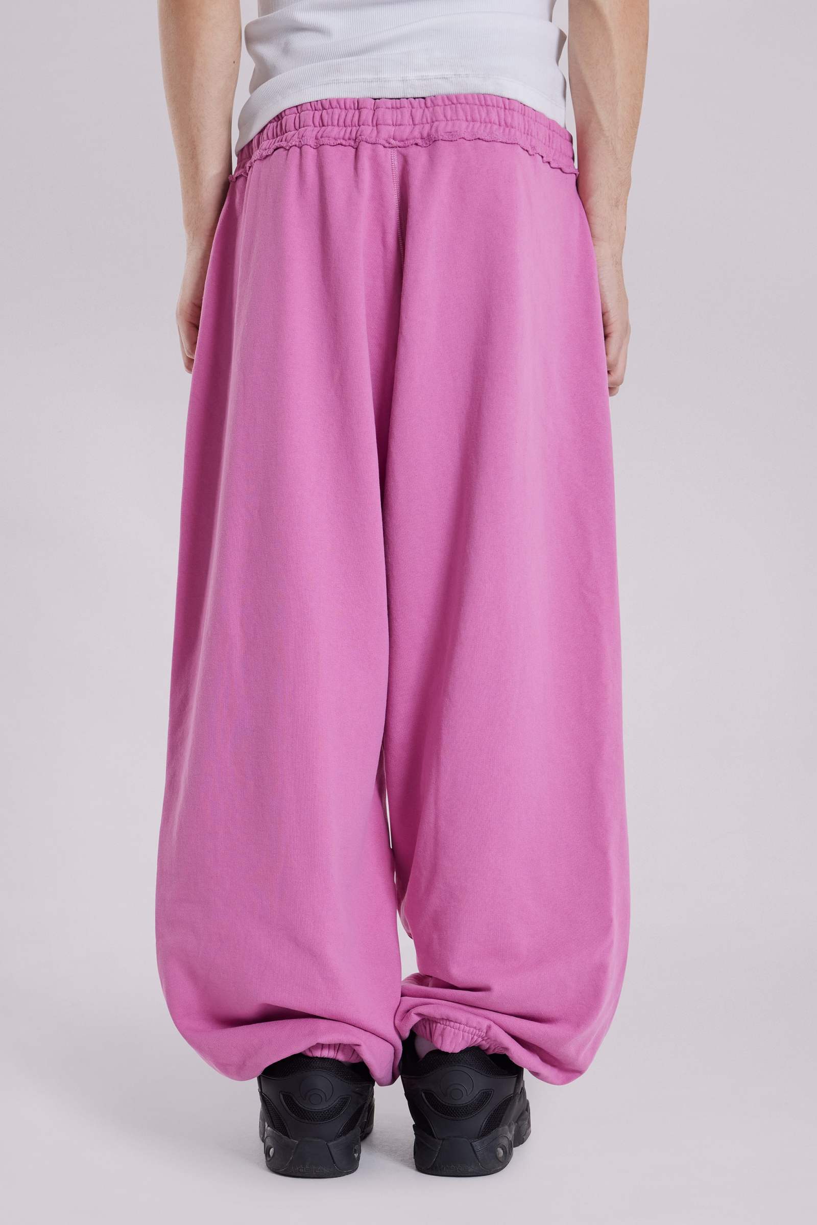 Jaded☆Pink Baggy Cuffed Monster ジョガー パンツ【UK発】 Pink Baggy Cuffed Monster Joggers | Jaded London | Clothing