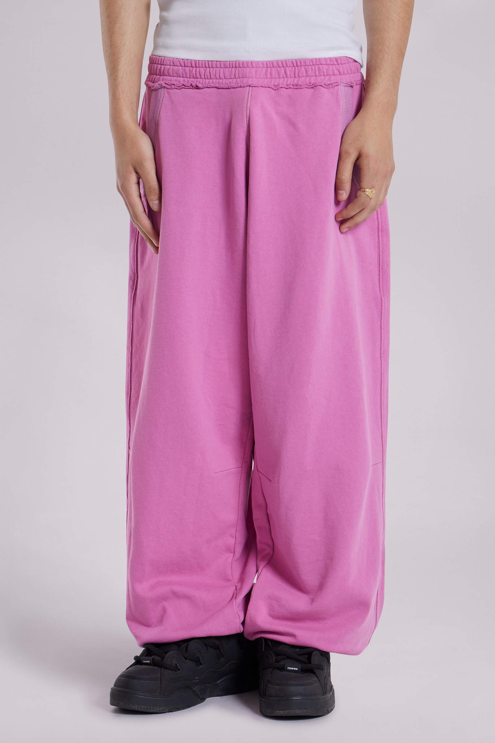Jaded☆Pink Baggy Cuffed Monster ジョガー パンツ【UK発】 Pink Baggy Cuffed Monster Joggers | Jaded London | Clothing