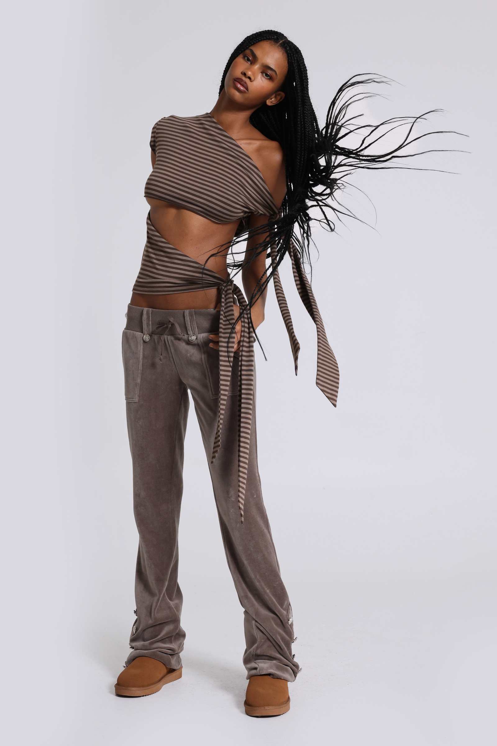 Mena Asymmetric Top in Brown