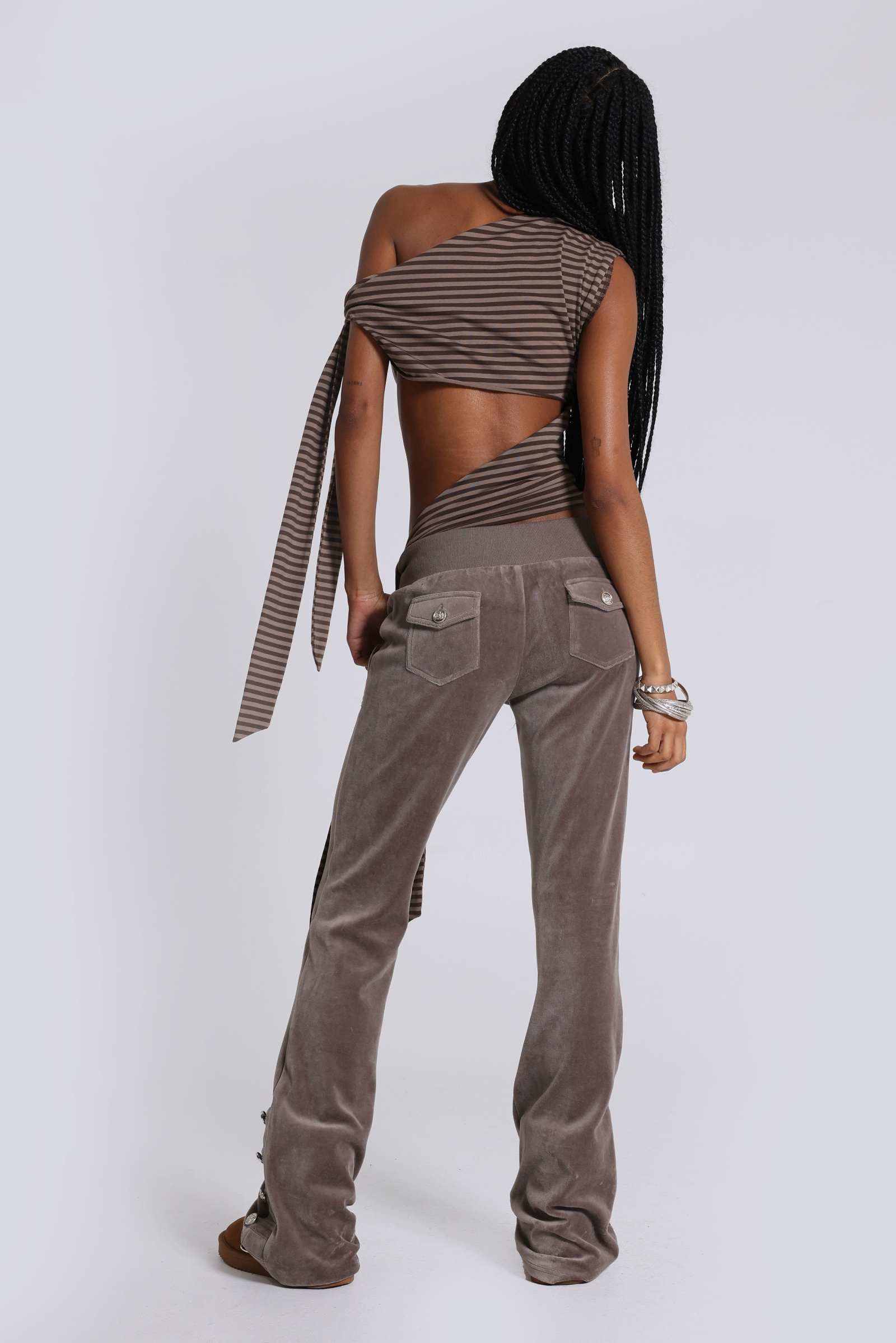 Mena Asymmetric Top in Brown