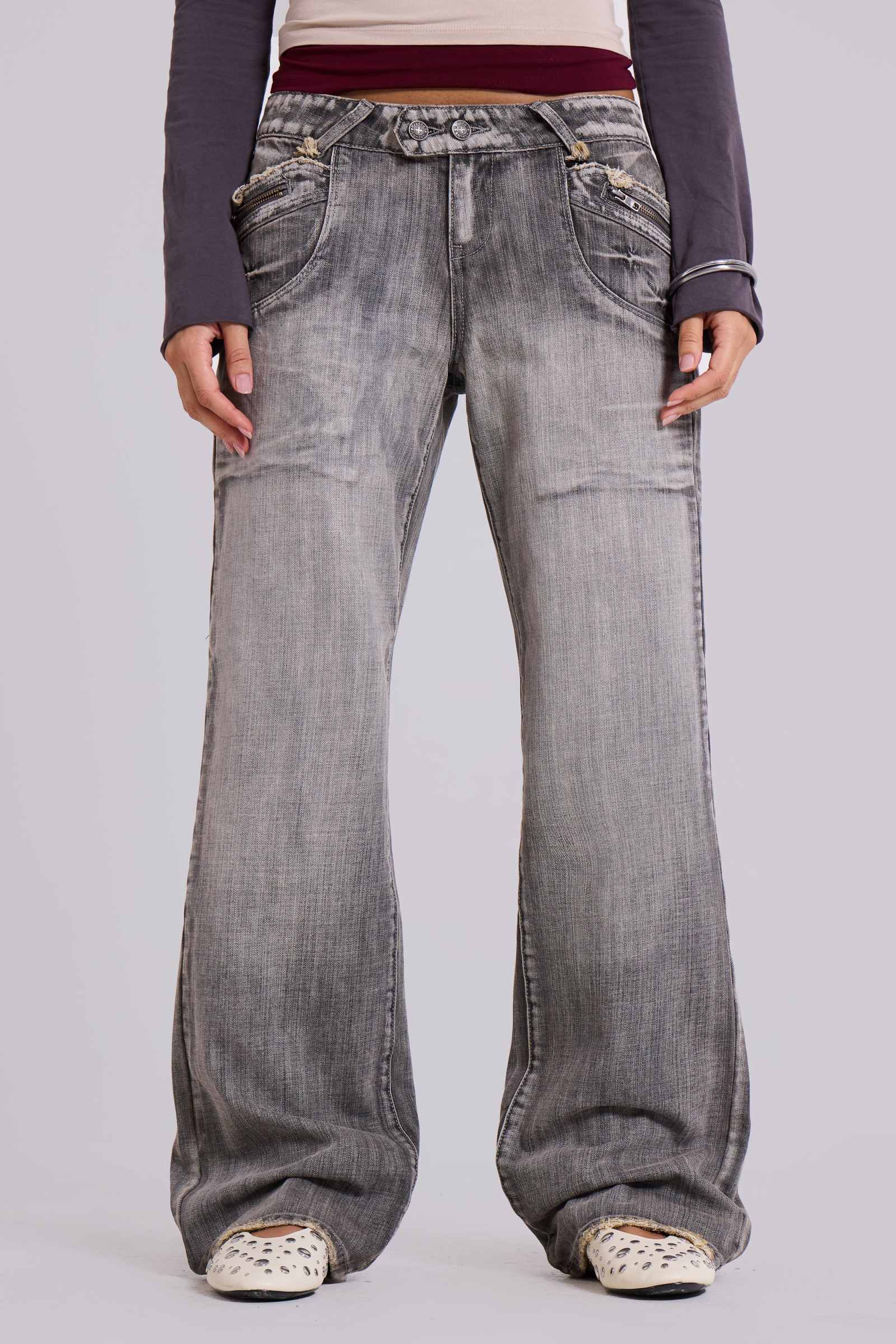Hunter Loose Straight Leg Jeans in Grey Wash
