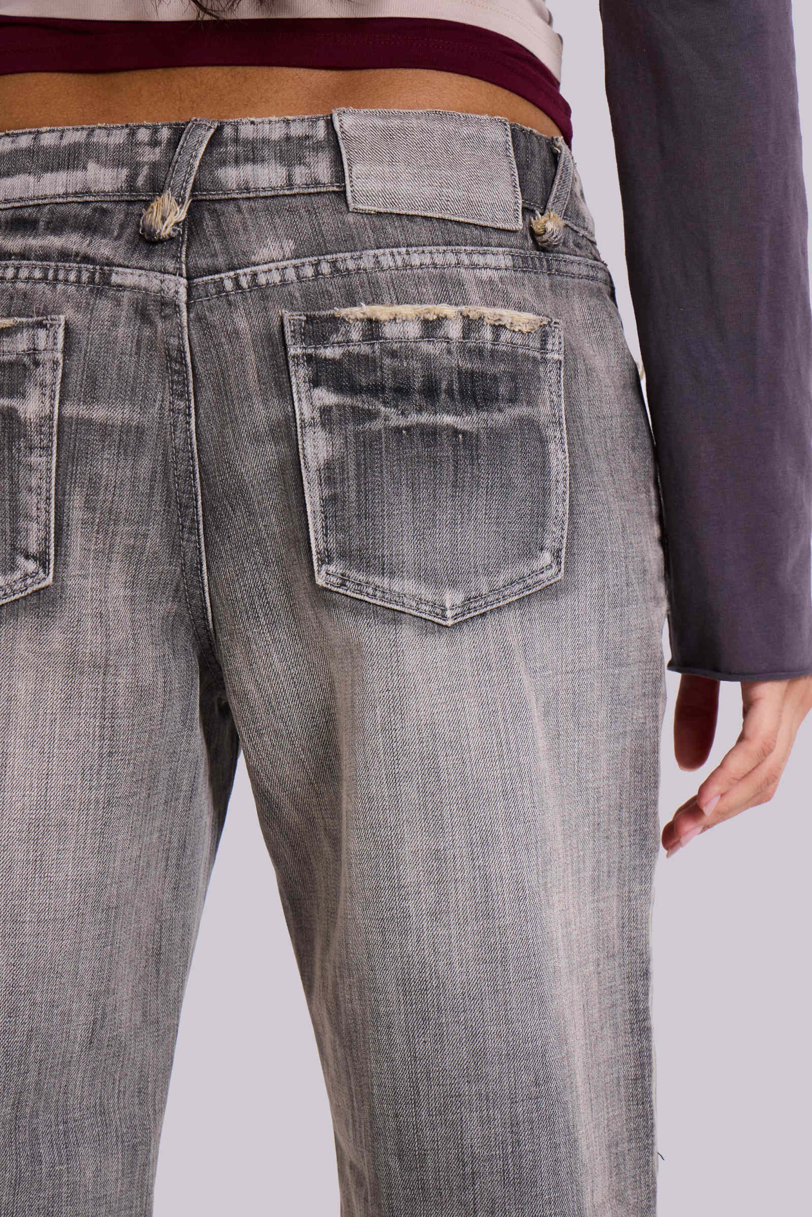 Hunter Loose Straight Leg Jeans in Grey Wash