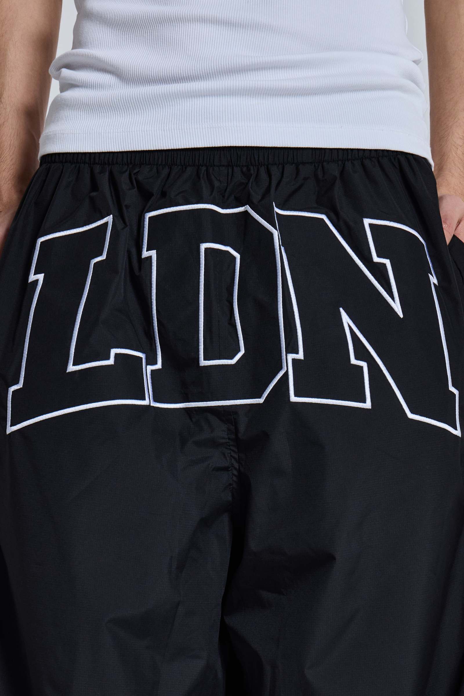 Black LDN Vapor Joggers