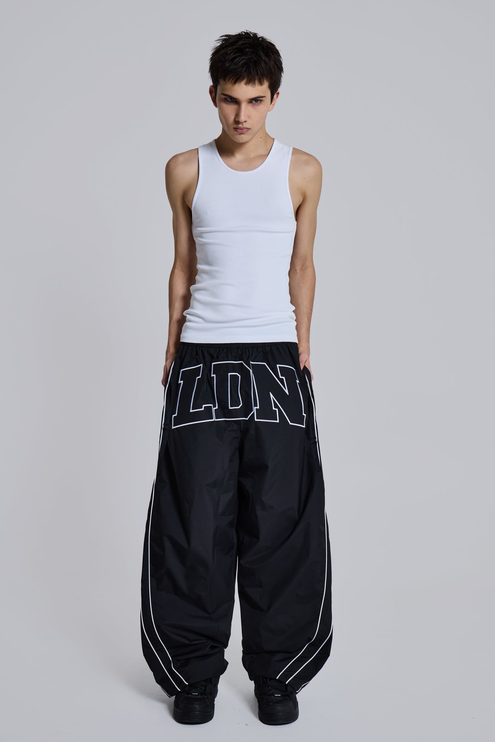 Black LDN Vapor Joggers
