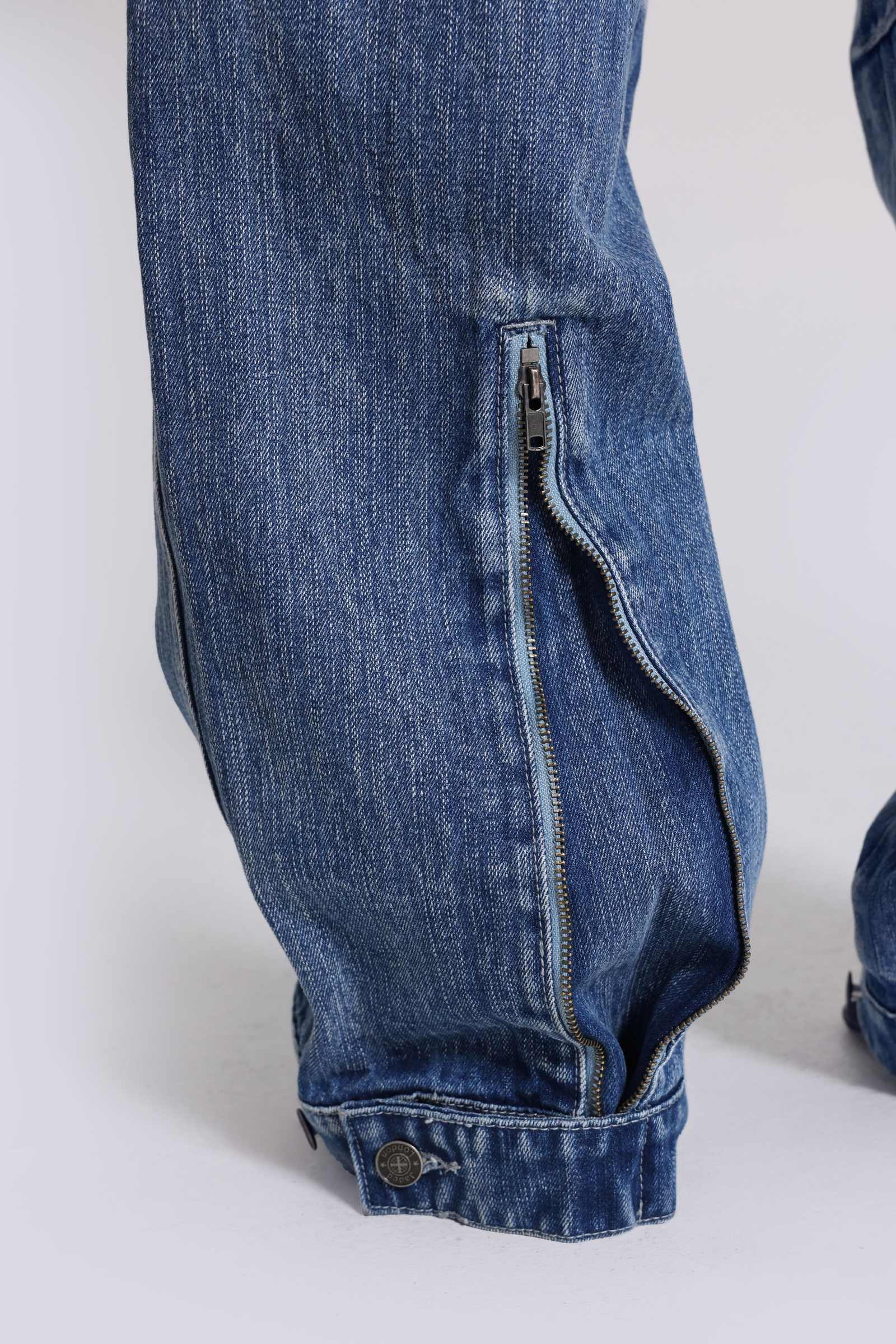 Zae Panelled Low Rise Baggy Jeans
