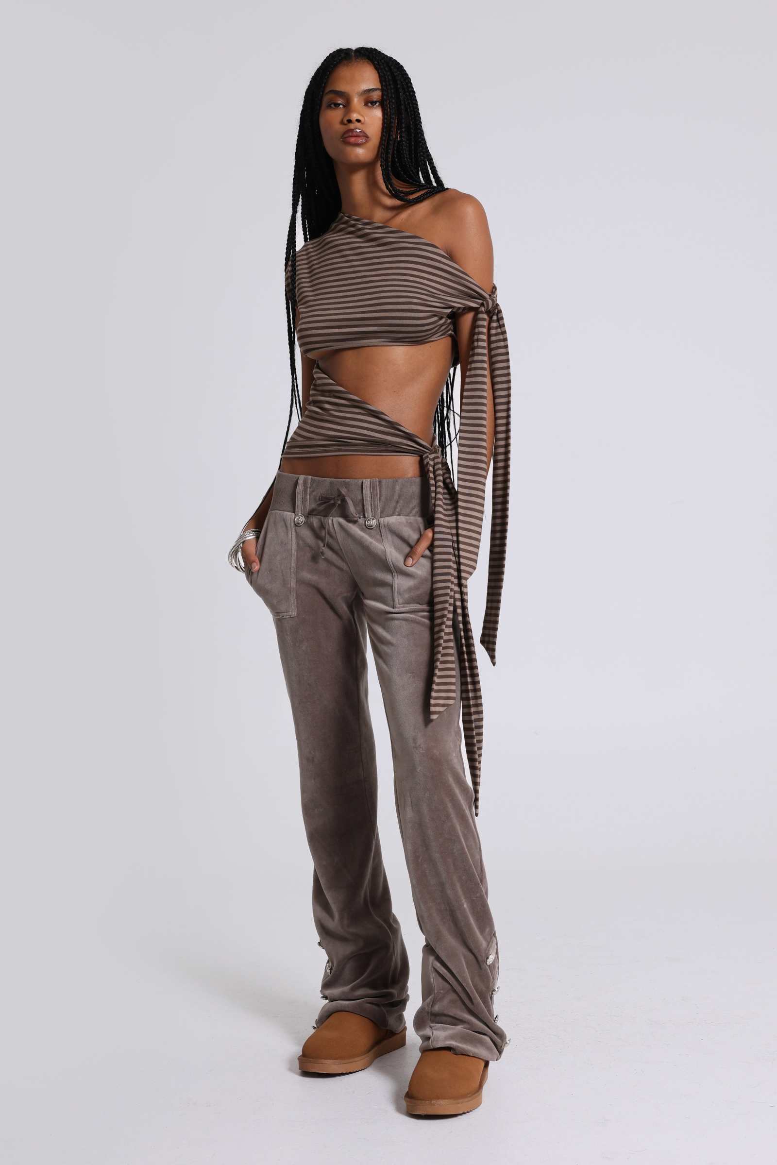 Mena Asymmetric Top in Brown