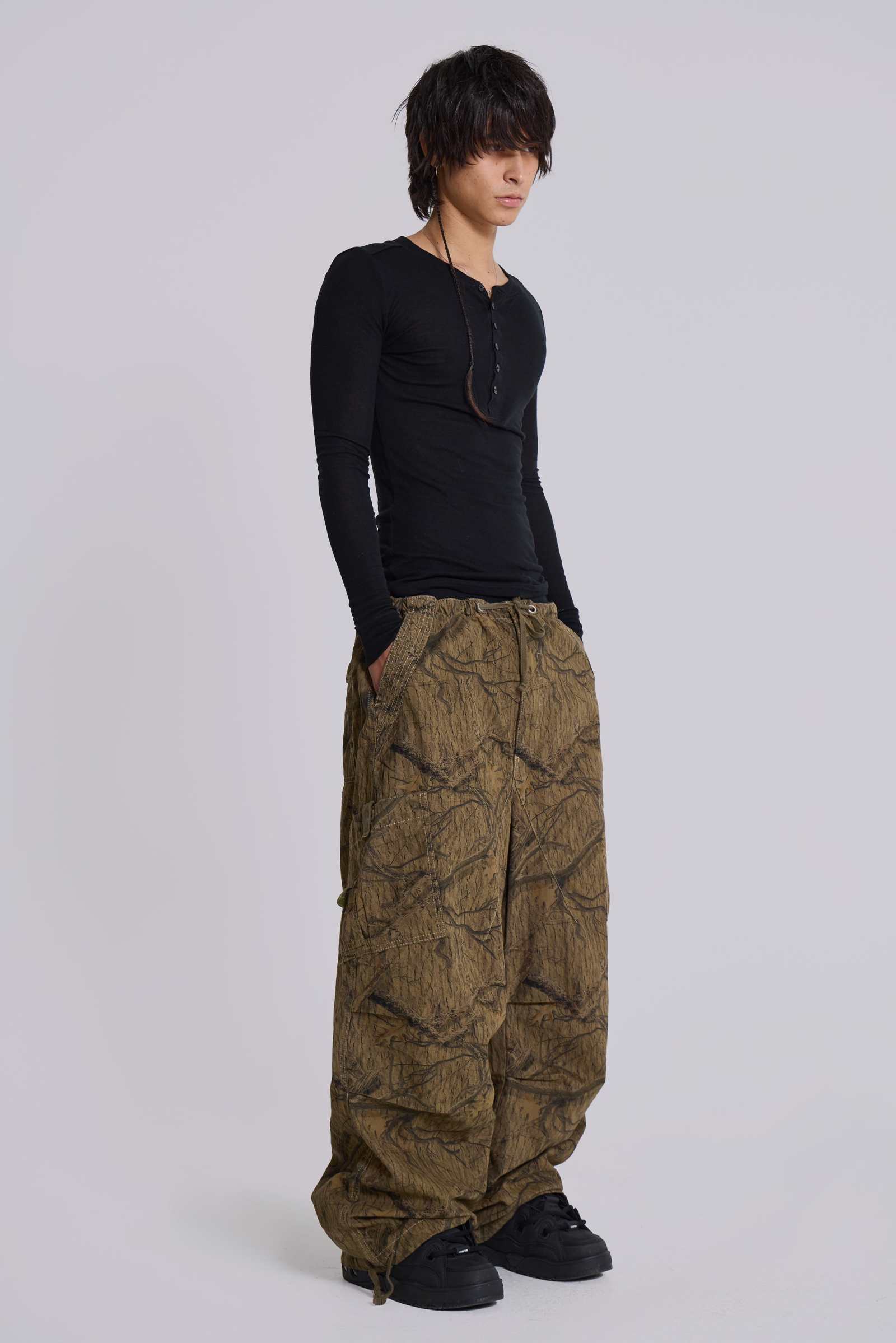 JADED LONDON Parachute Pants In Army - Forest Camo JADED LONDON Parachute Pants In Army - Forest Camo