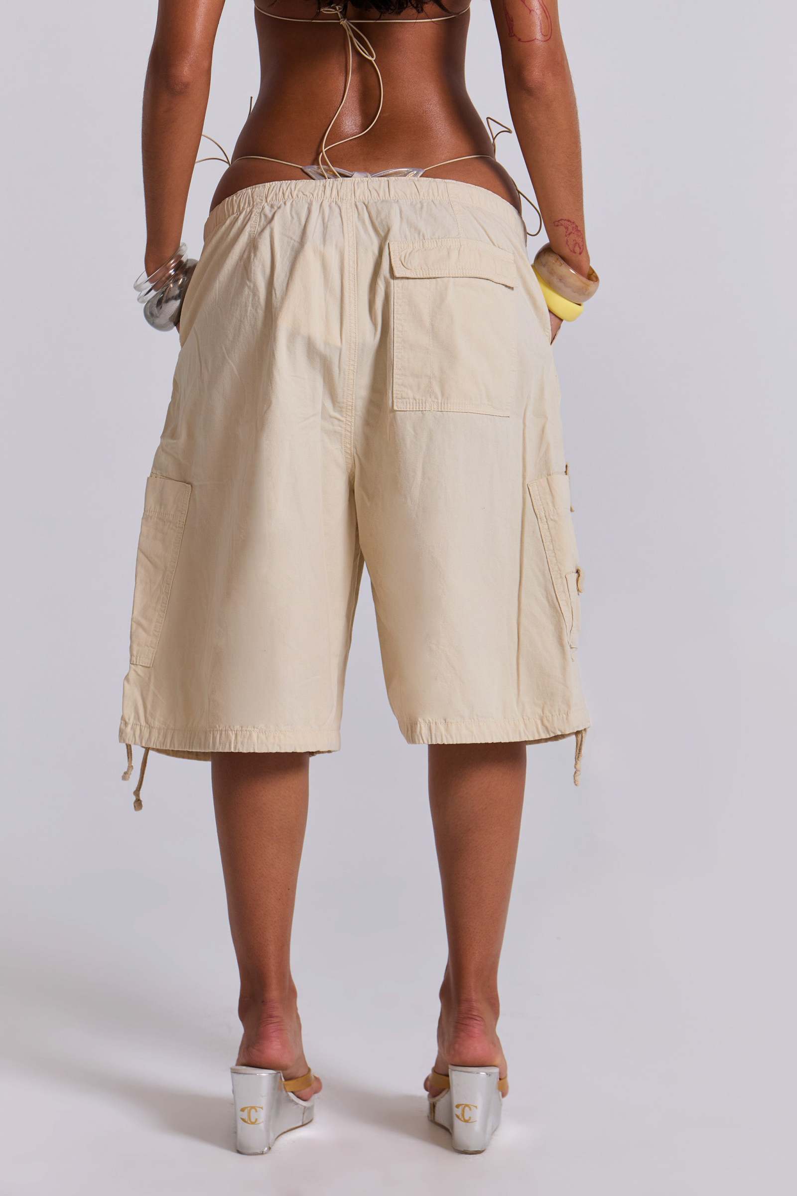 Contrast Stitch Cargo Shorts - Ecru