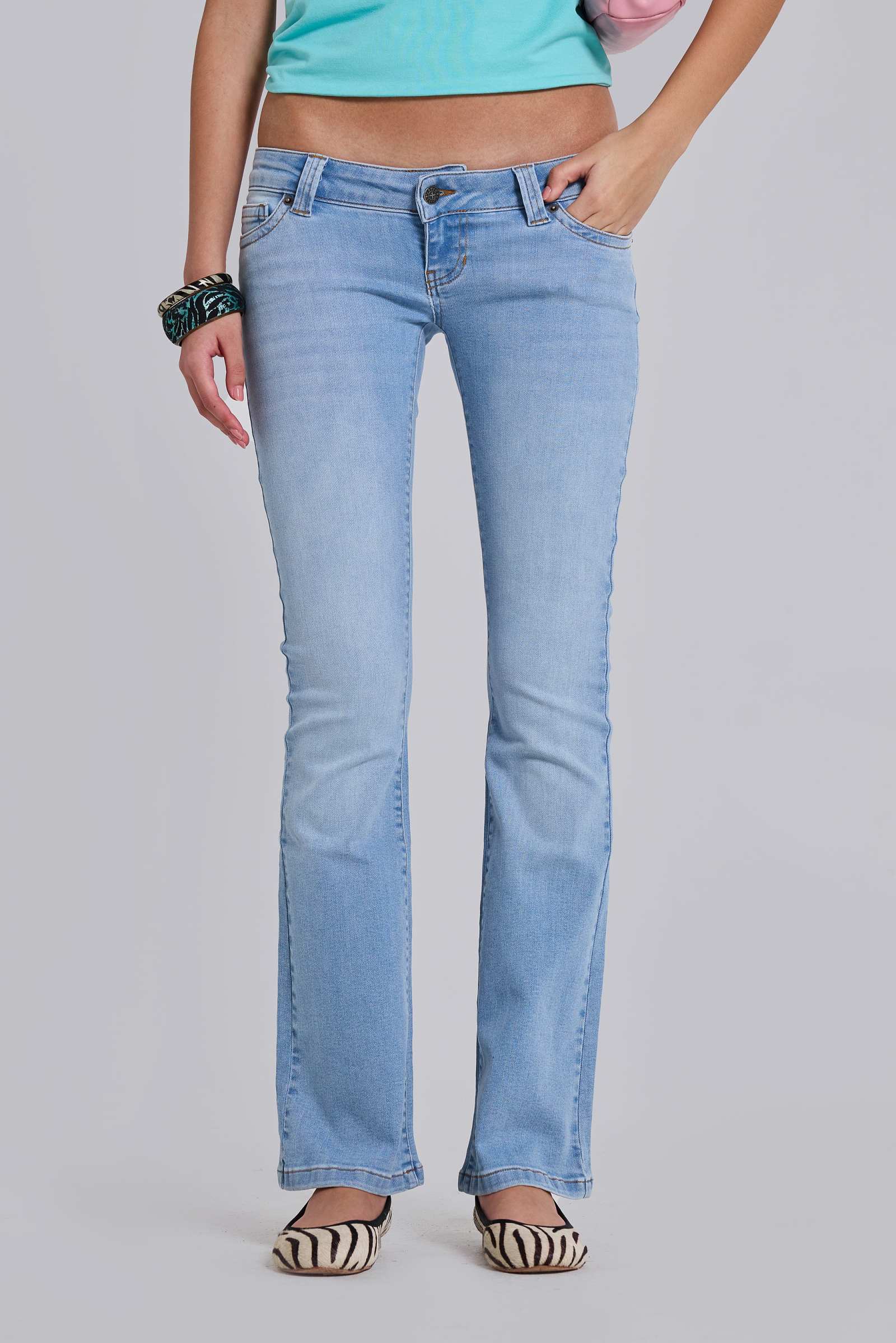 Kelsey Low Rise Skinny Bootcut Jeans in Light Wash