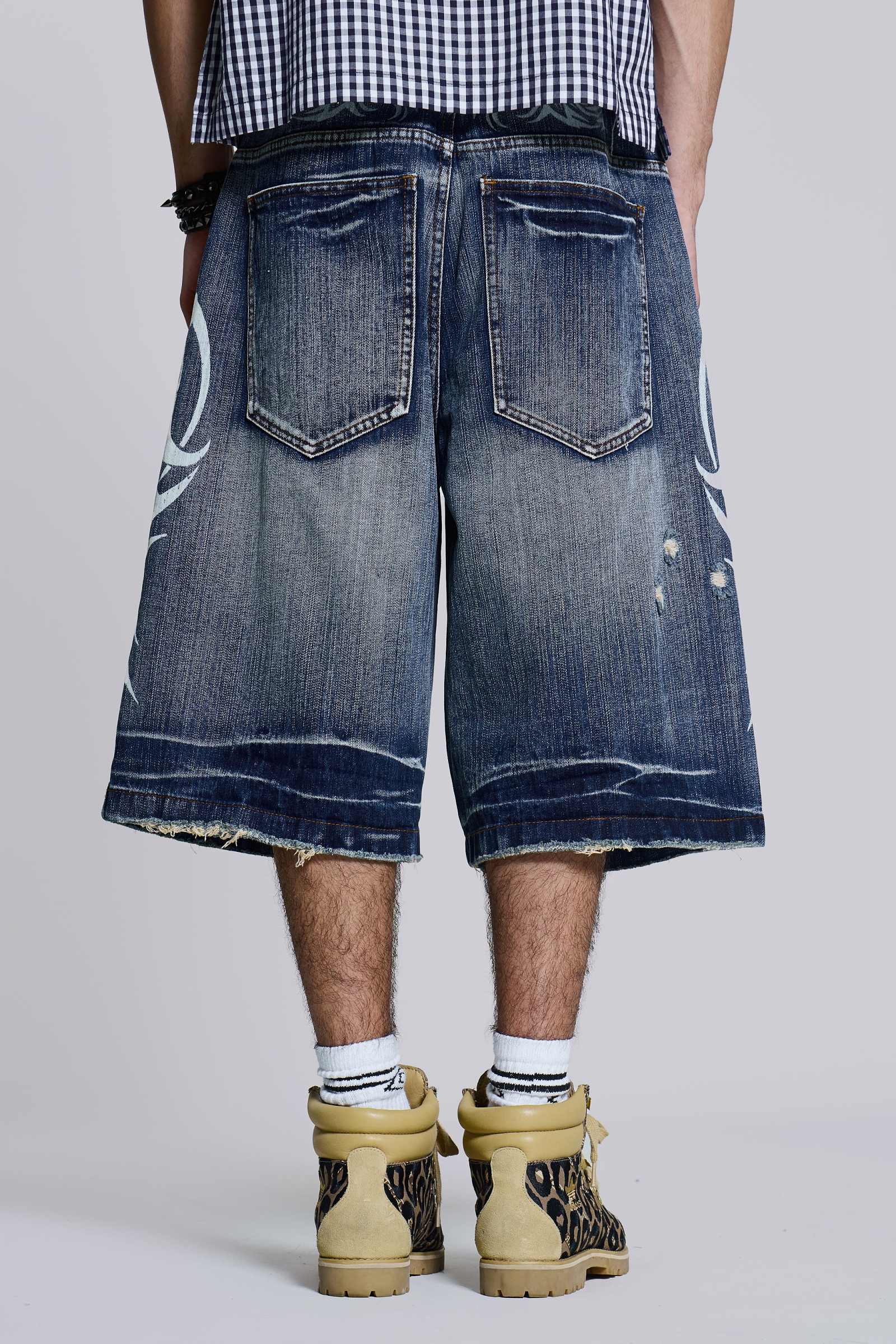 Light Wash Blade Colossus Jorts