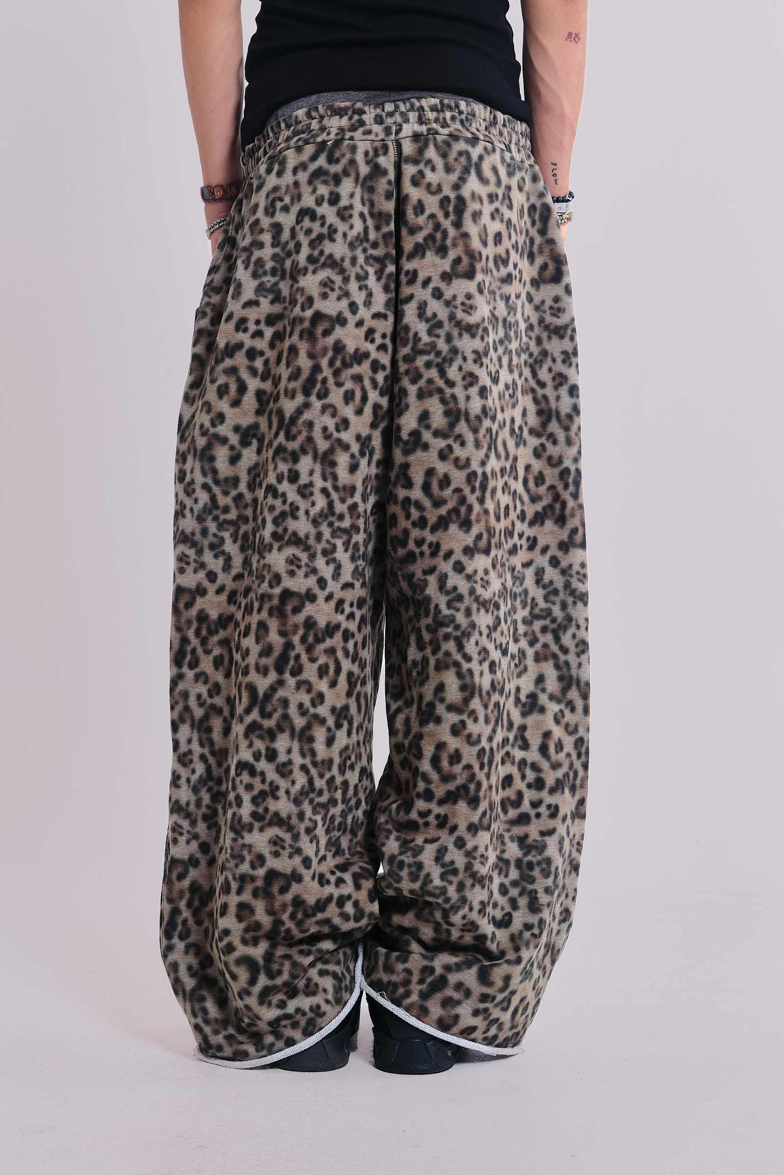 Airbrush Leopard Monster Joggers