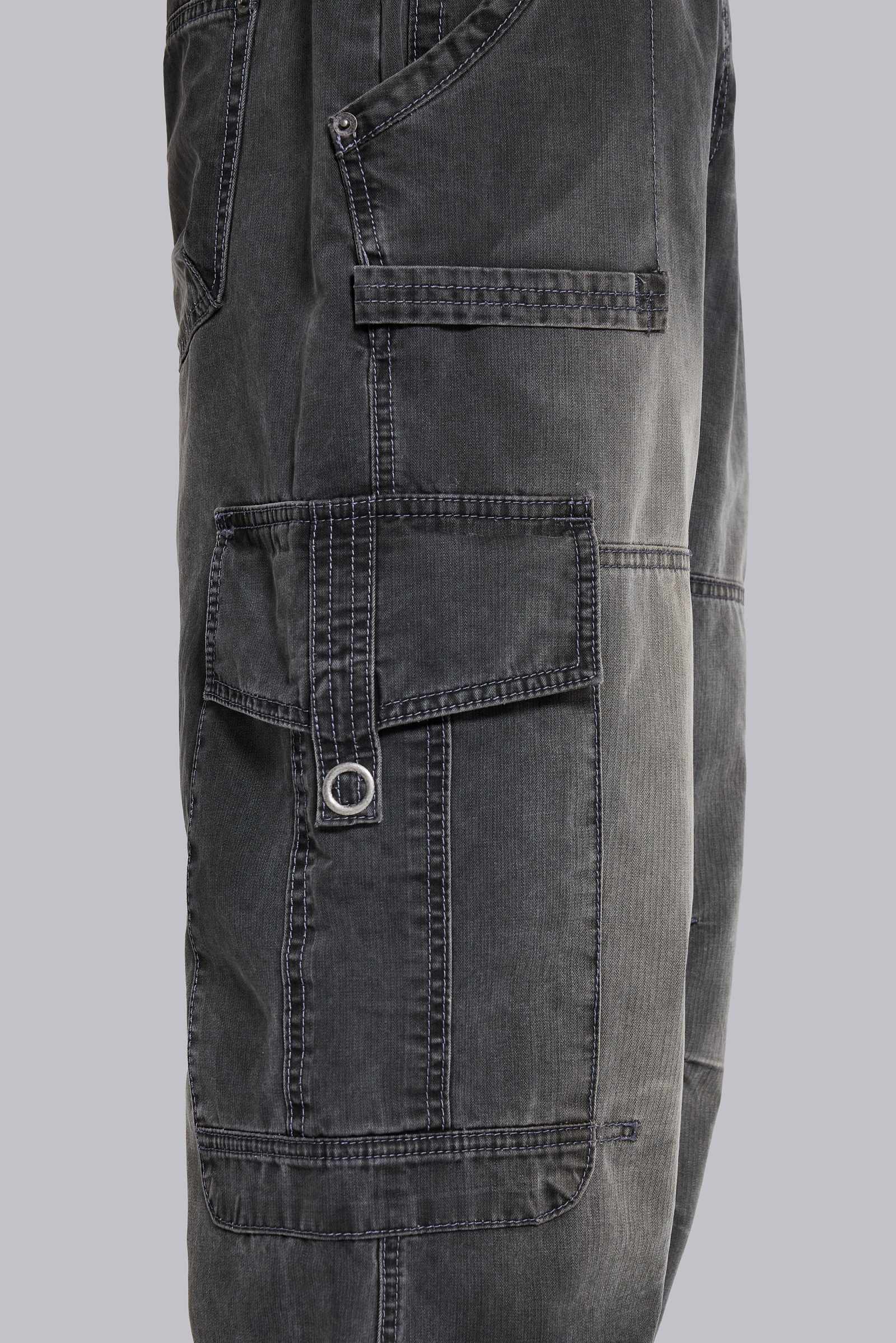 Off Duty Straight Leg Cargos