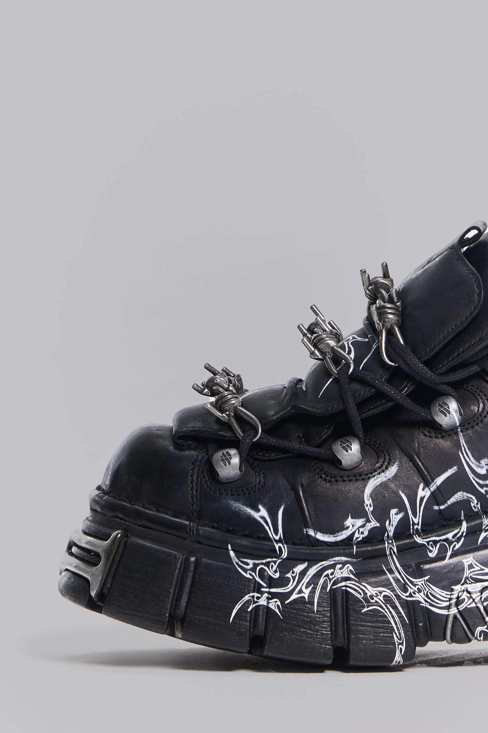 Glaive Tower Boots
