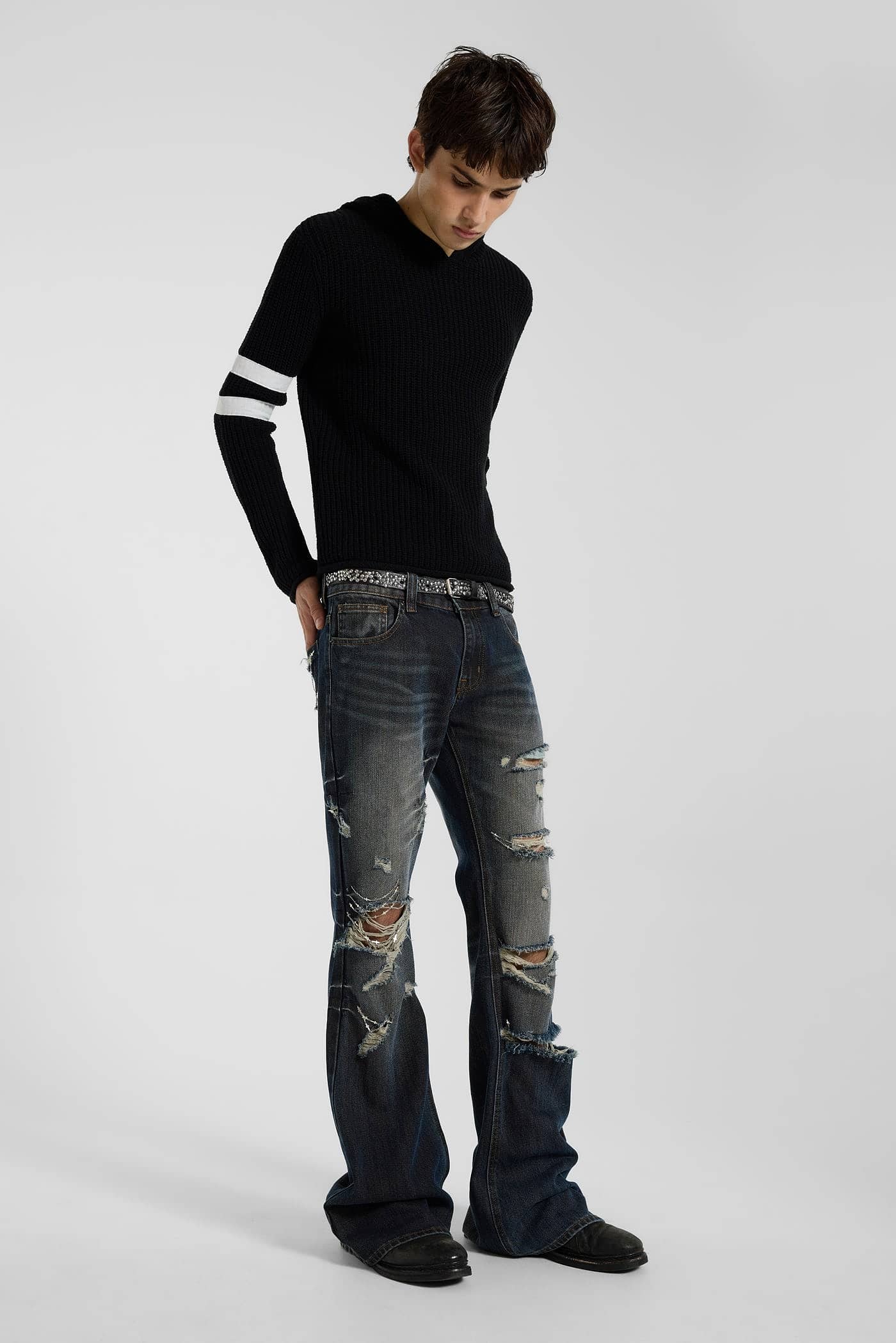 جينز Drift أزرق بقصة Bootcut وسلسلة Cross