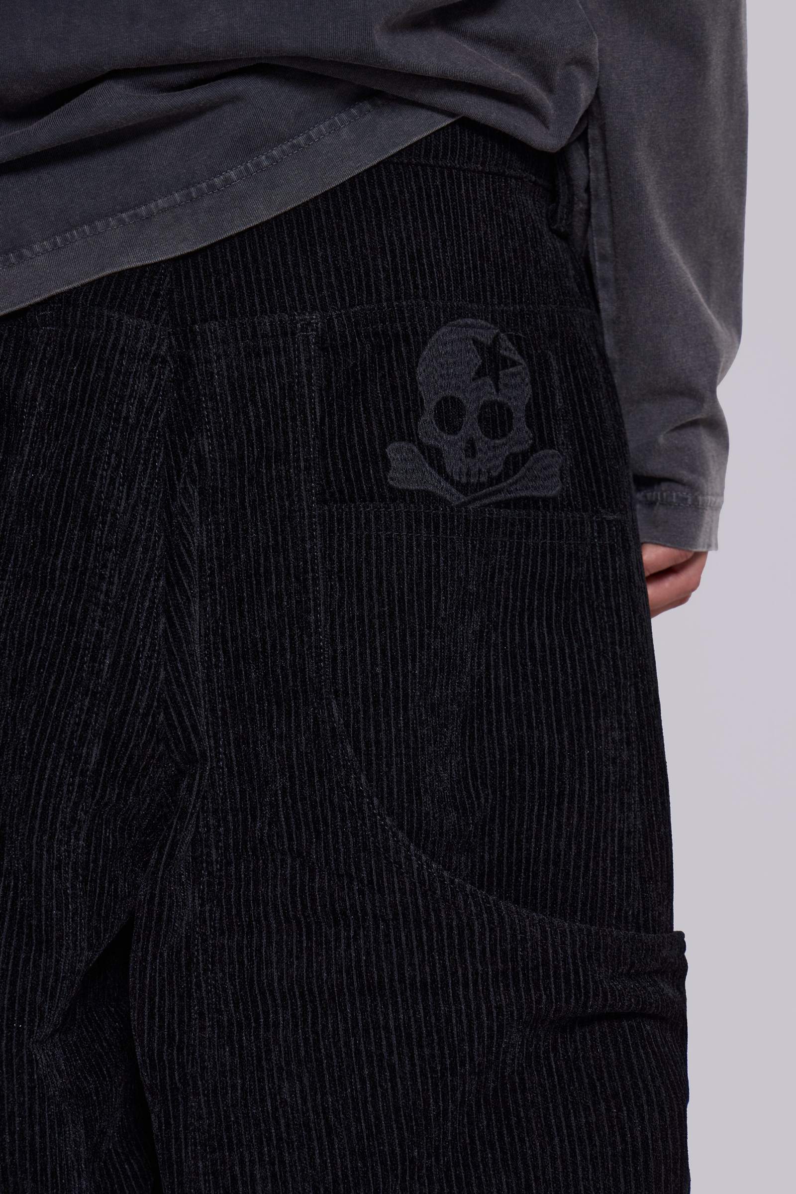 Black Skull XL Cord Colossus Jeans