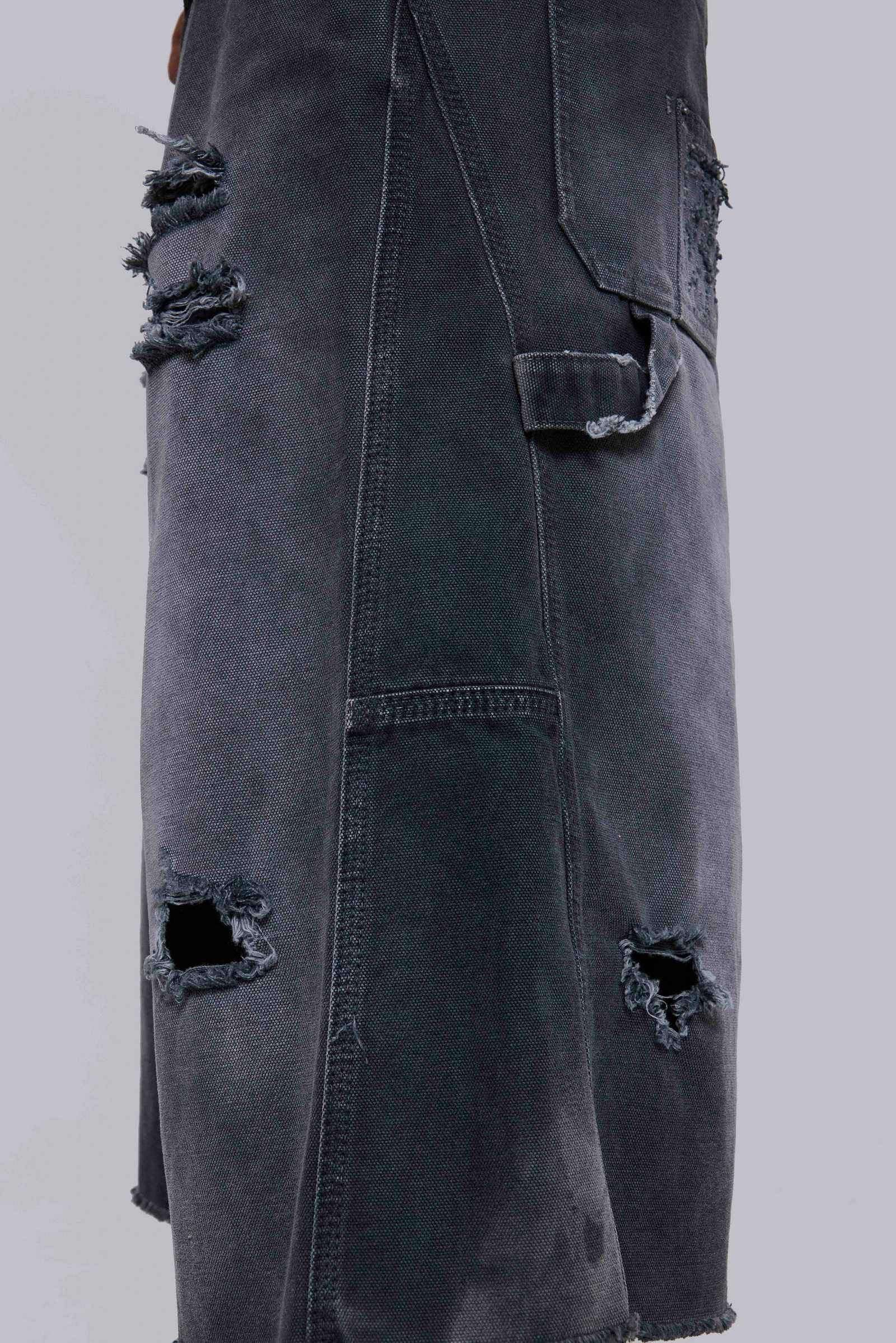 Skate Distressed Carpenter Shorts