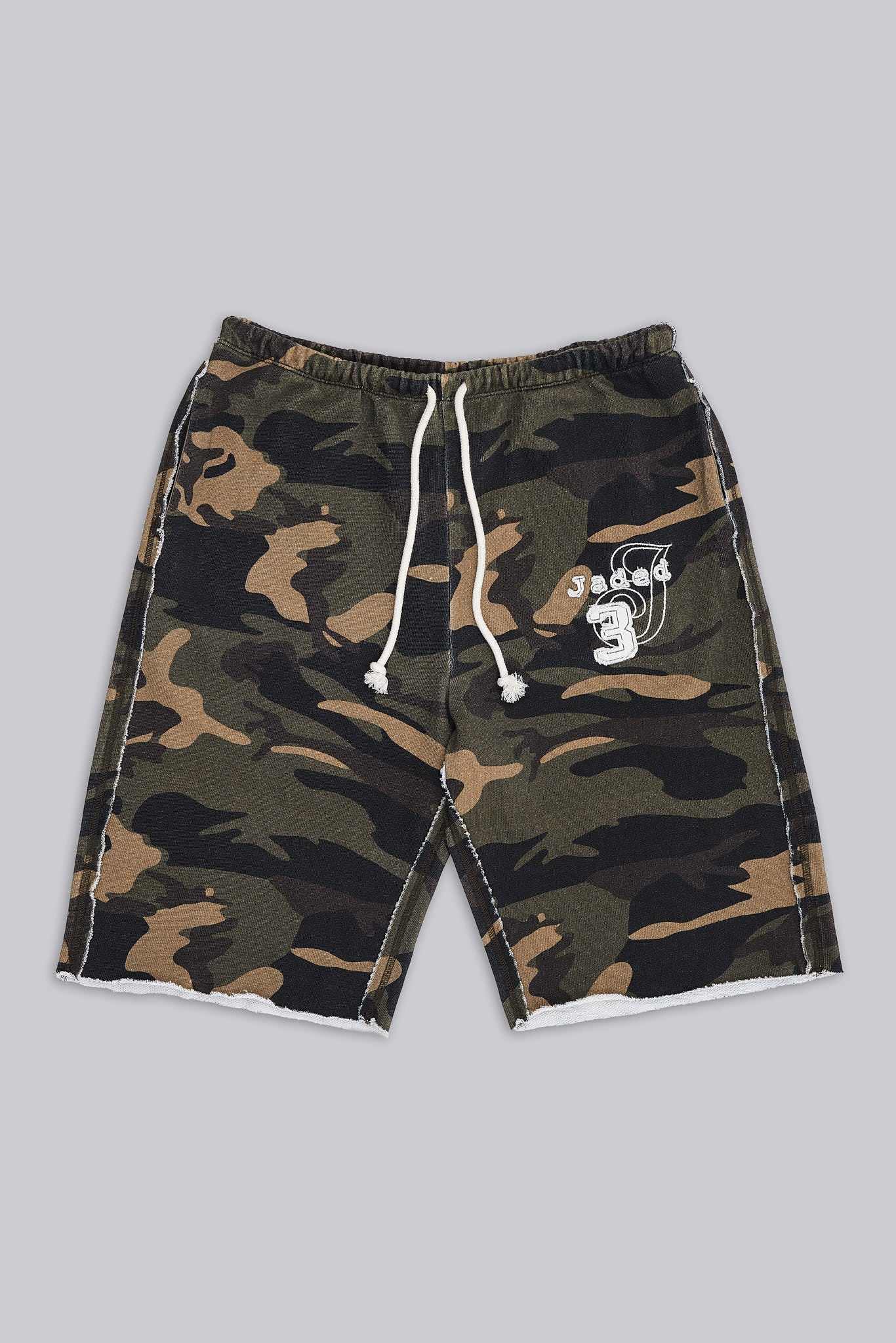 Cleo Slouchy Jogger Shorts in Camo