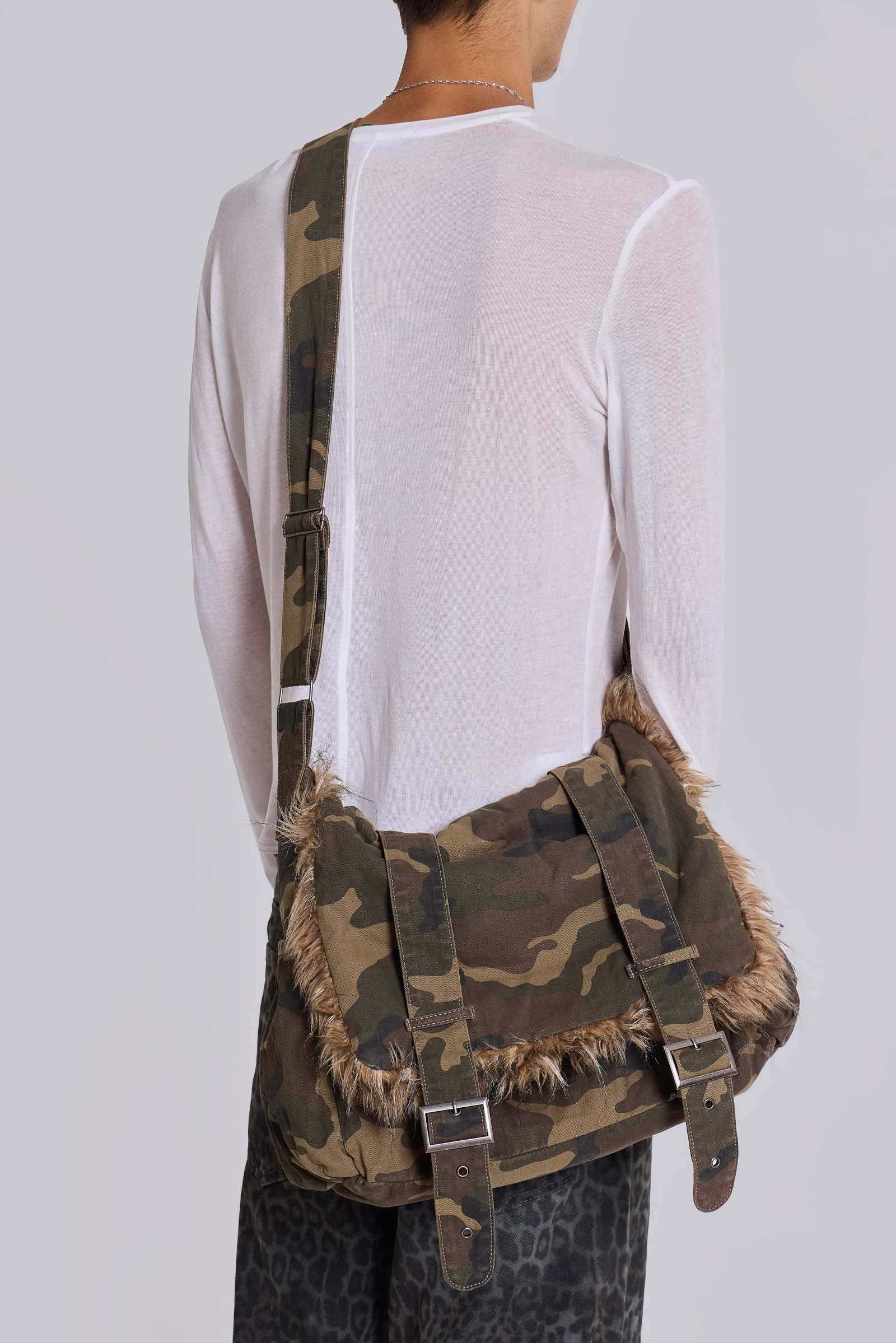 WASHED CAMO FAUX FUR MESSENGER BAG