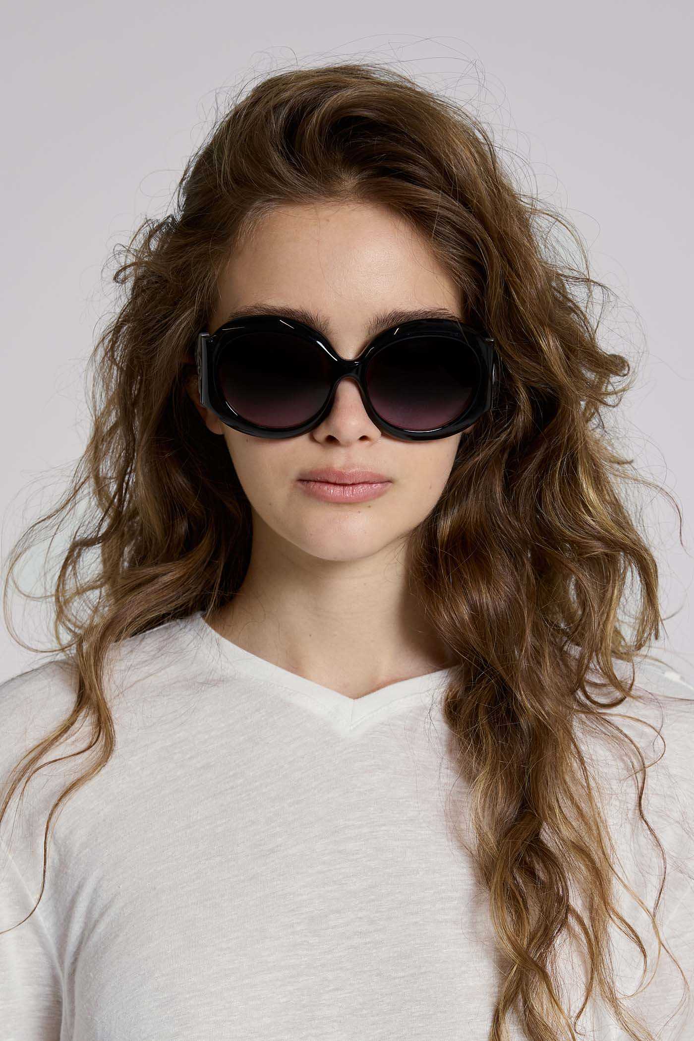 Majorette Oversized Round Sunglasses in Black