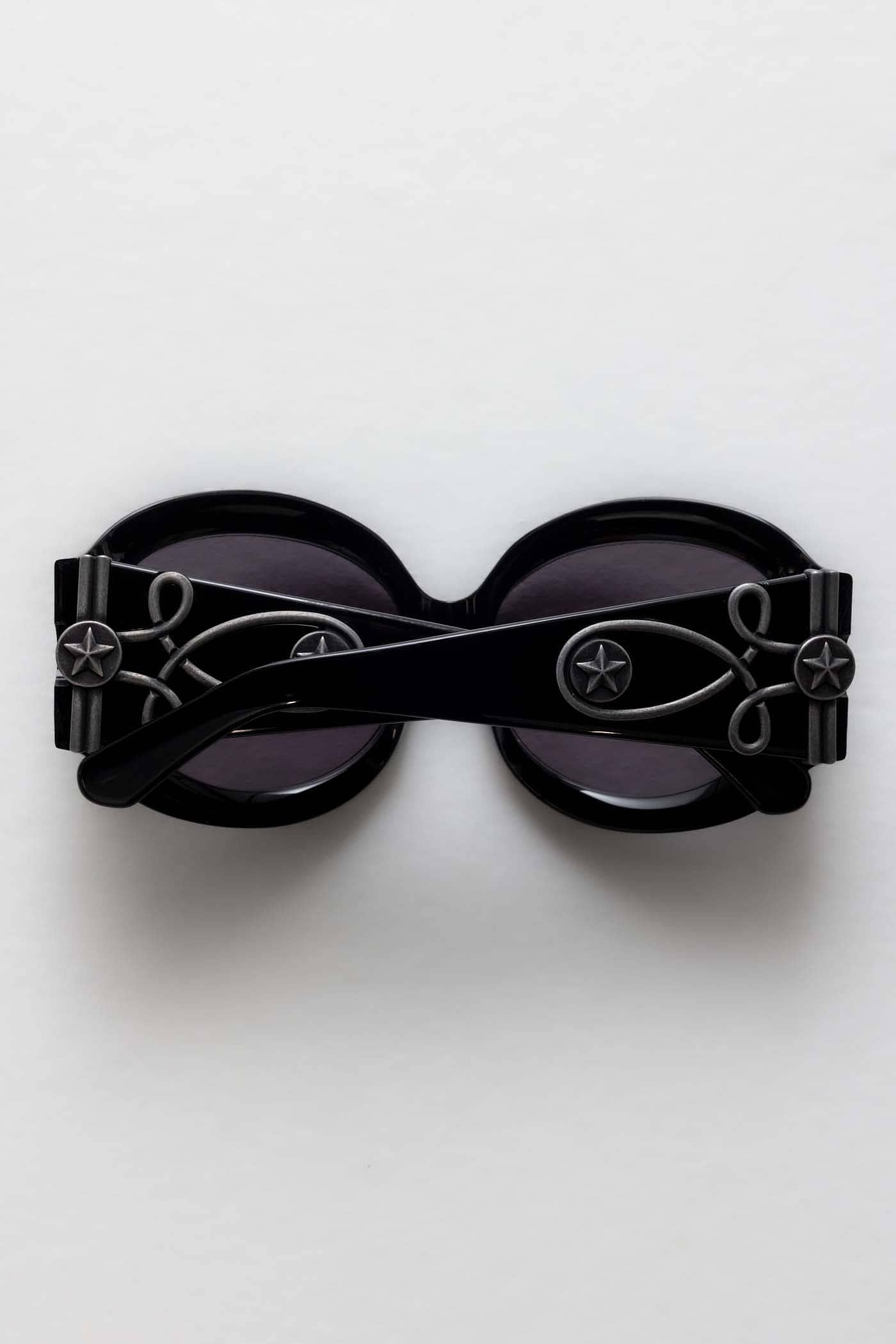 Majorette Oversized Round Sunglasses in Black