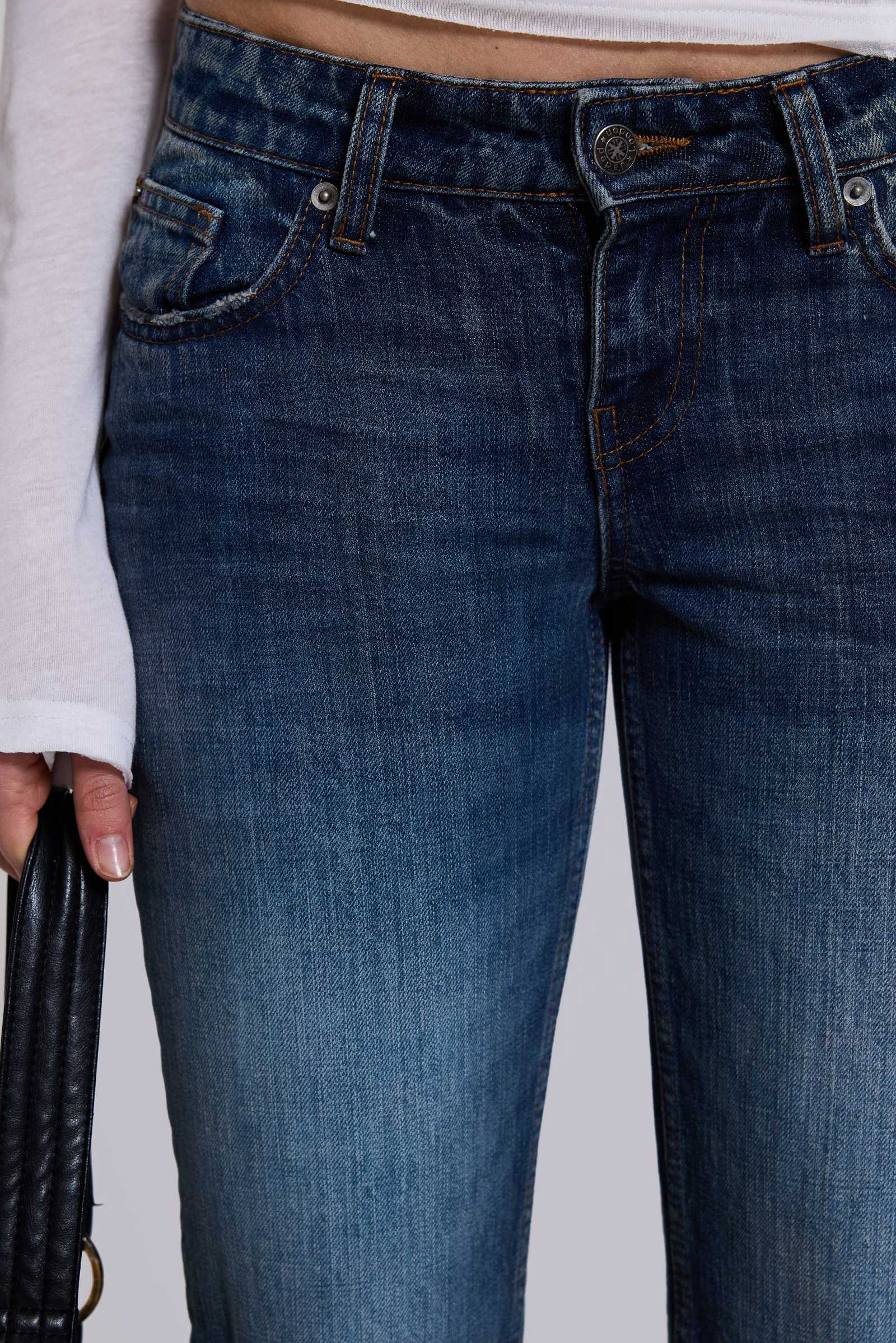 Leni Low Rise Flare Jeans in Mid Blue