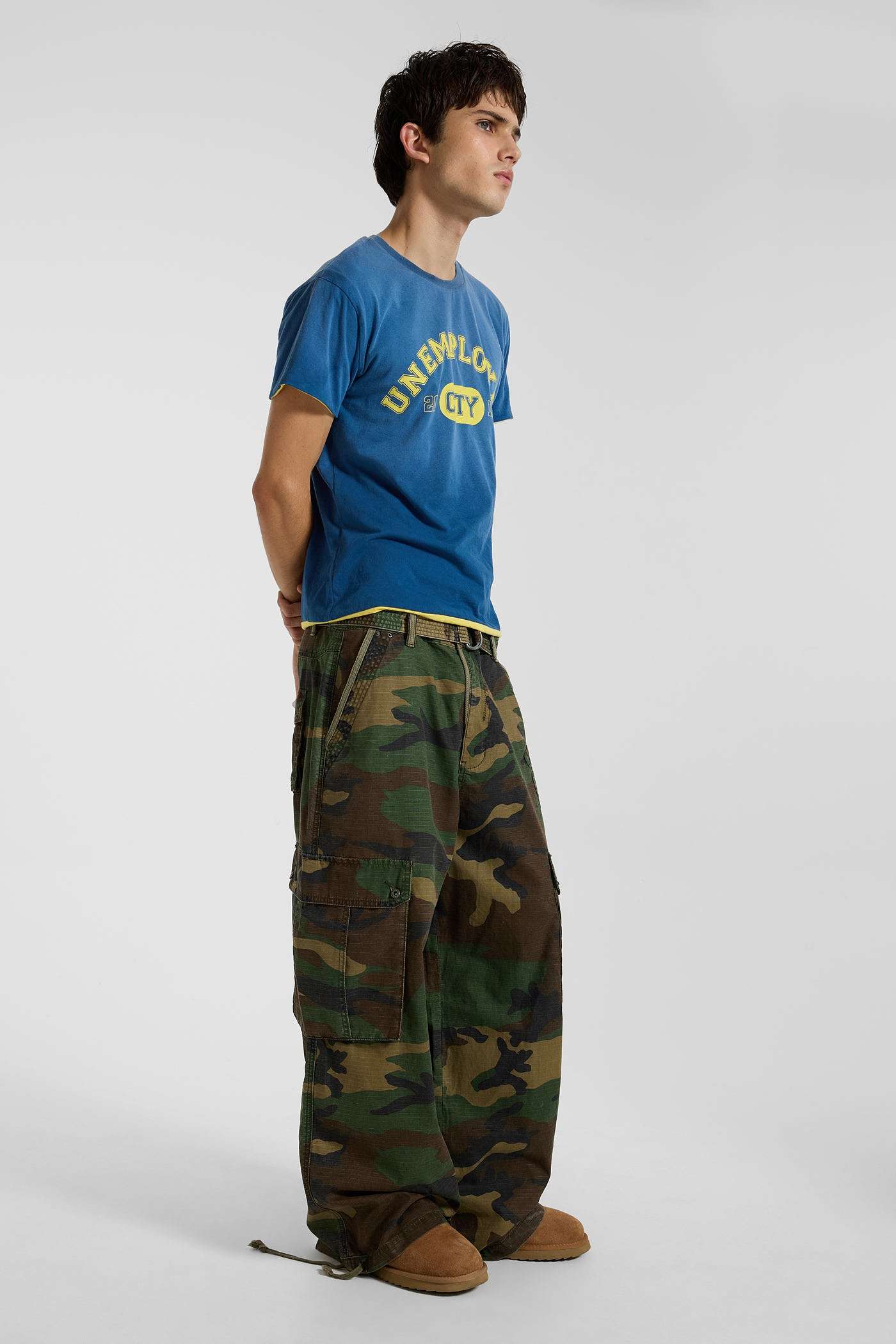 Unemployed City Reversible T-Shirt – view 18