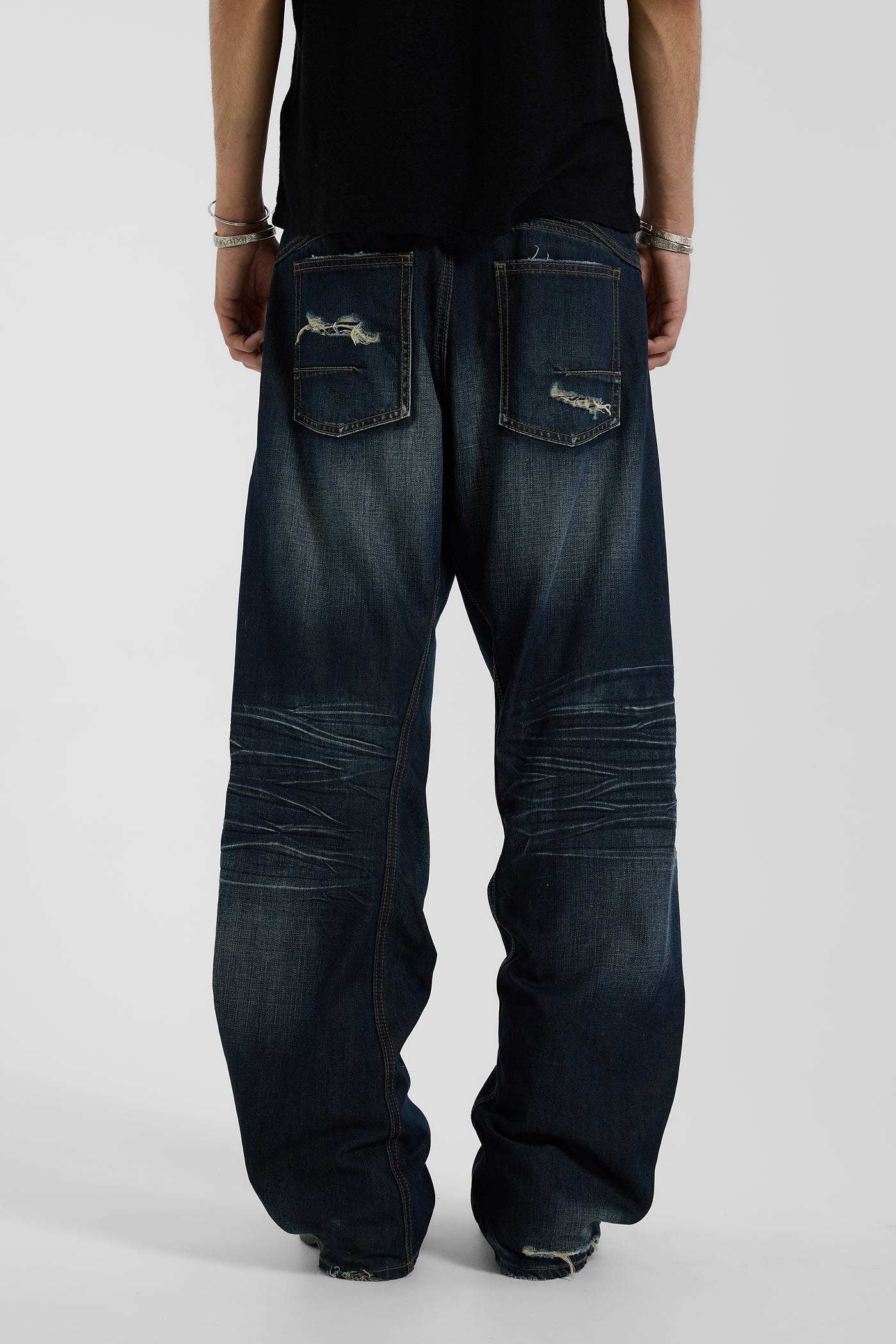 Indigo Distressed Baggy Twisted Seam Jeans - JMJE7062_B1